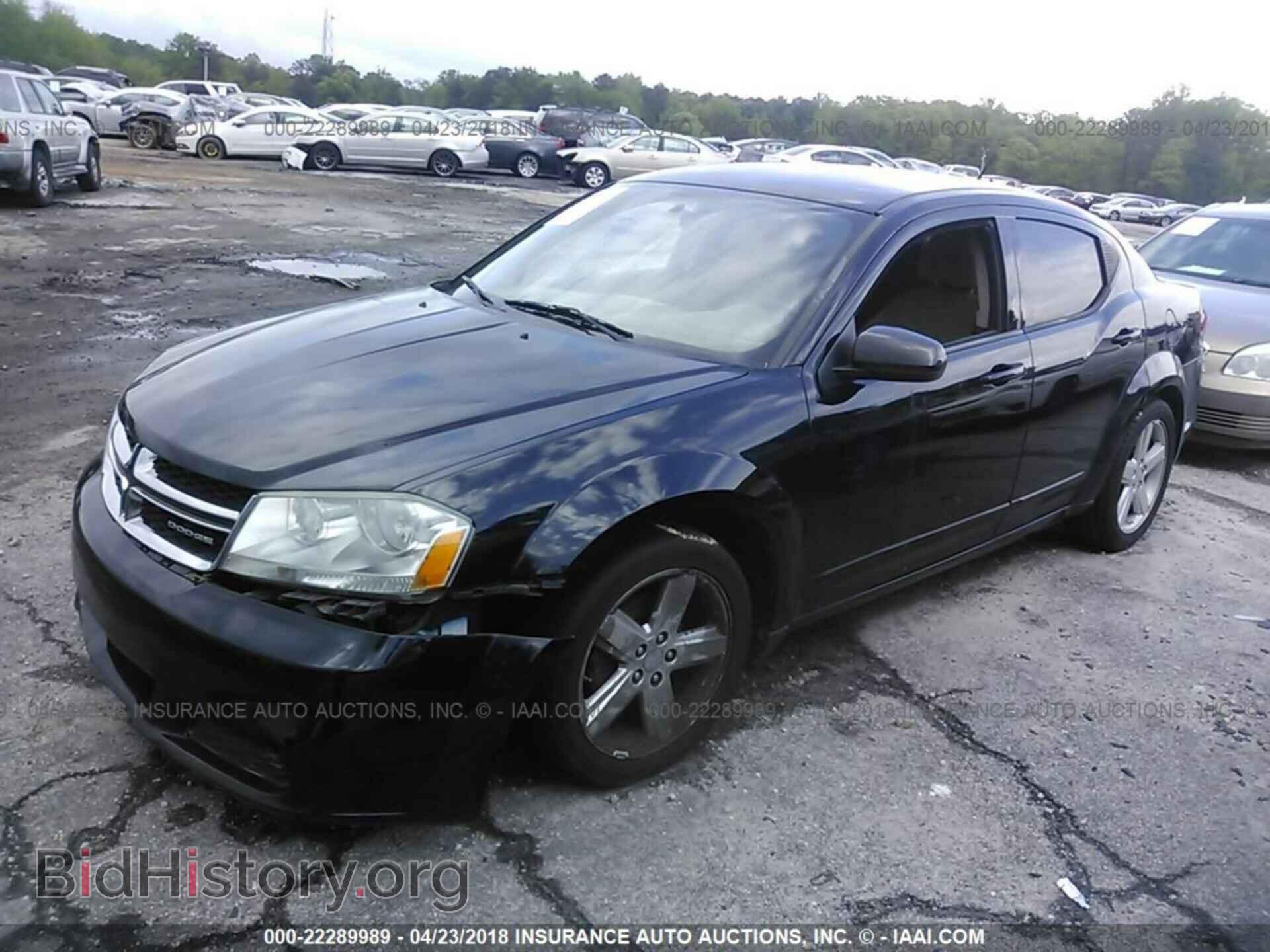 2011 Dodge Avenger - VIN: 1B3BD1FBXBN557131 - Photo 2