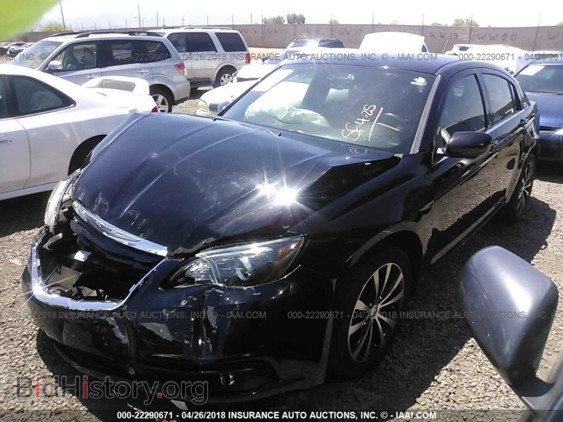 2013 Chrysler 200 - VIN: 1C3CCBBG3DN754629 - Photo 2