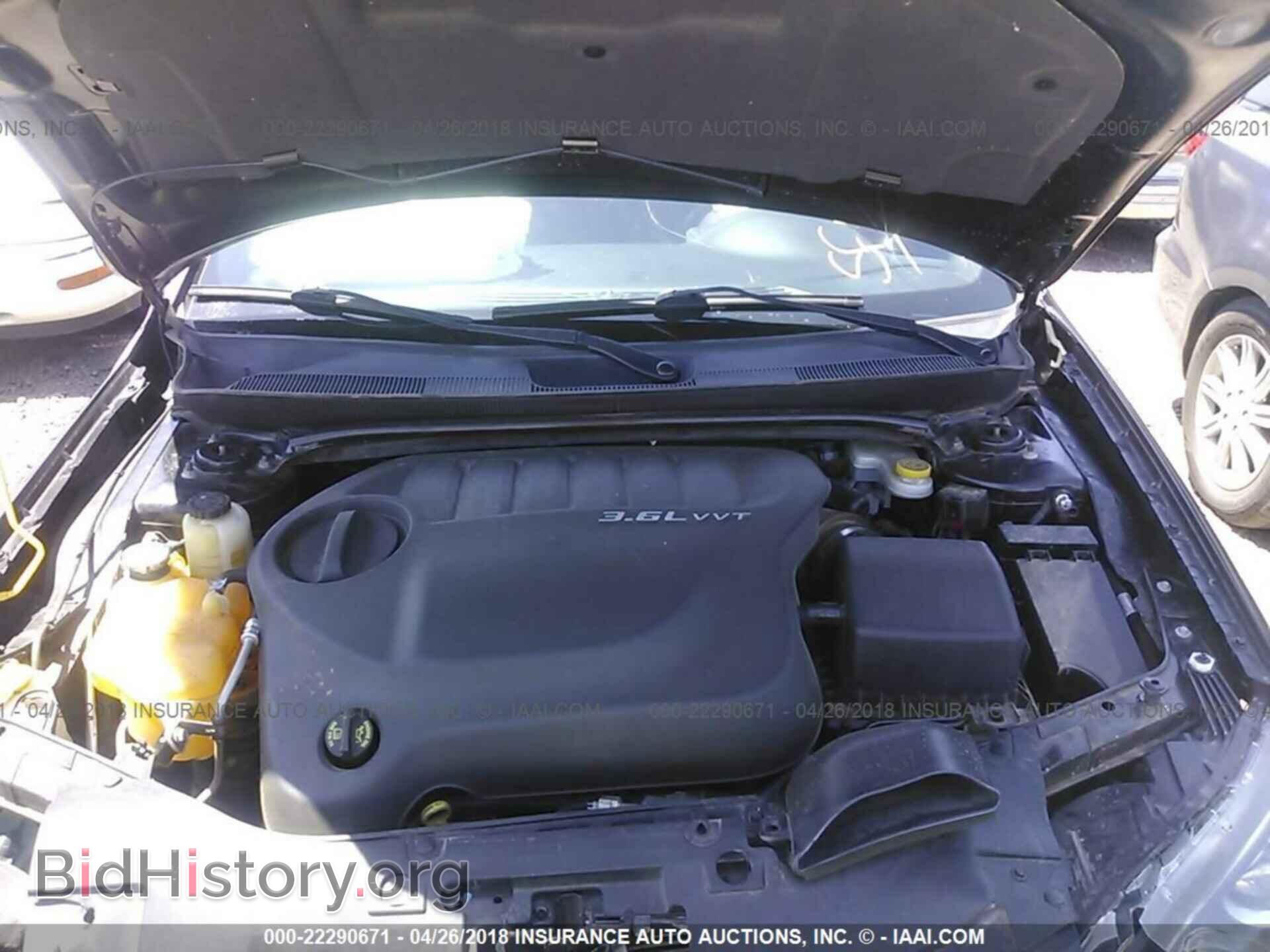 2013 Chrysler 200 - VIN: 1C3CCBBG3DN754629 - Photo 10