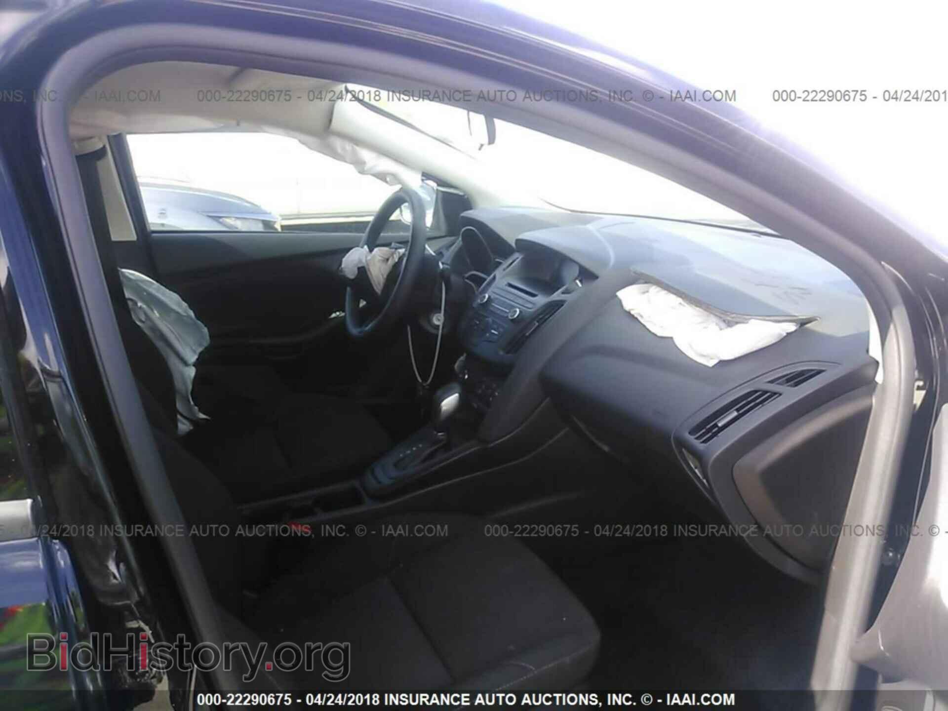 2017 Ford Focus - VIN: 1FADP3E27HL312065 - Фото 5