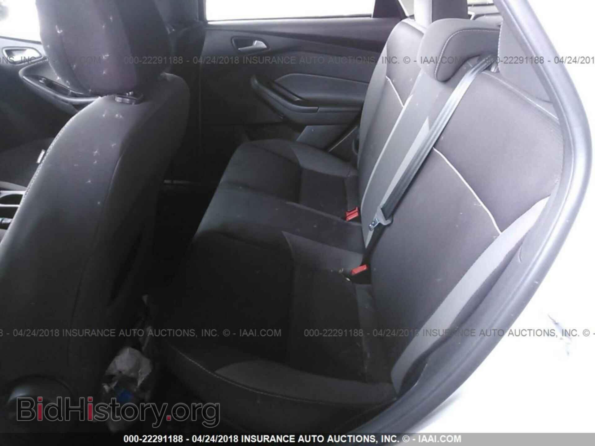 2014 Ford Focus - VIN: 1FADP3F26EL410045 - Photo 8