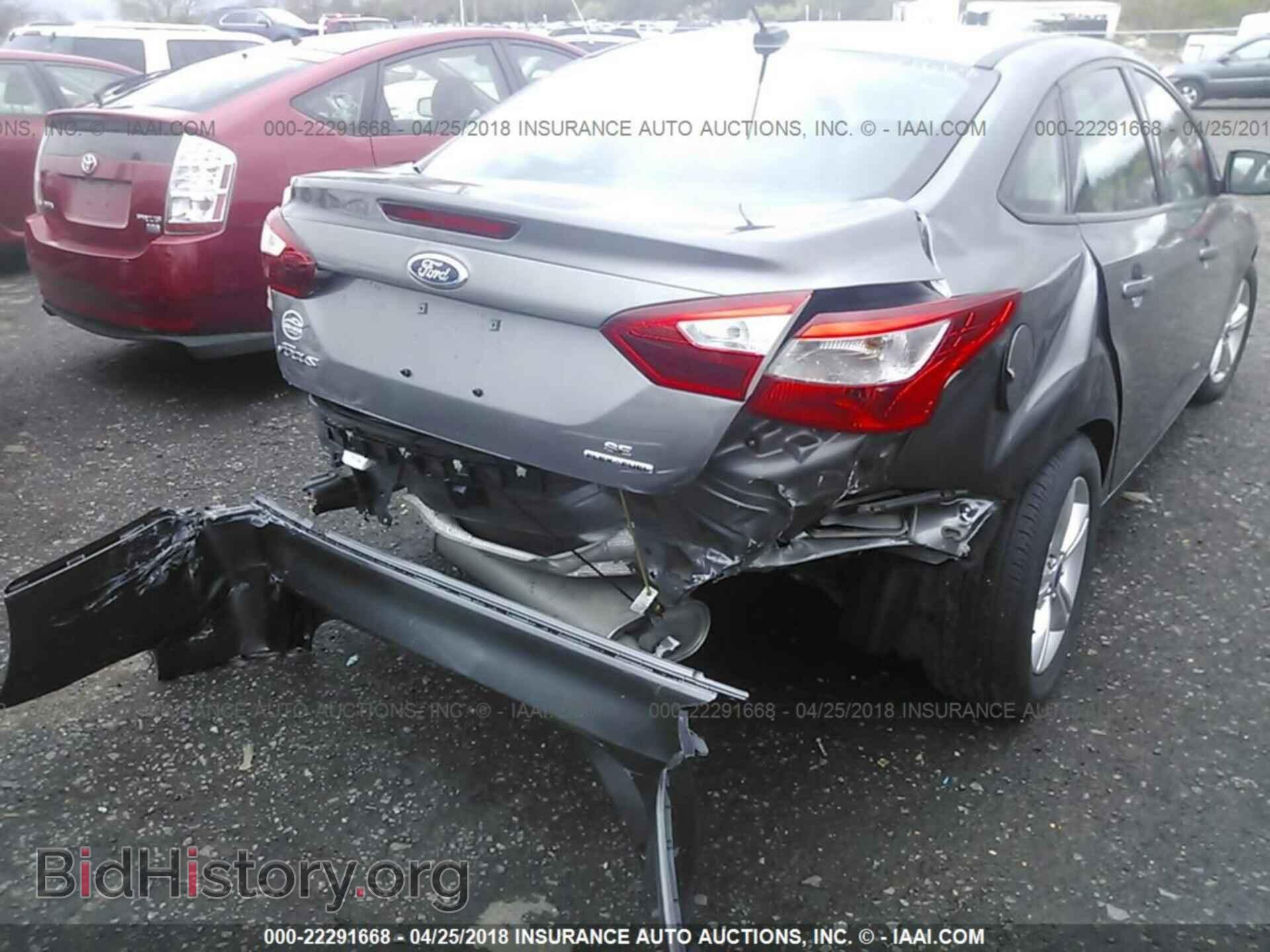 2014 Ford Focus - VIN: 1FADP3F28EL215998 - Photo 6