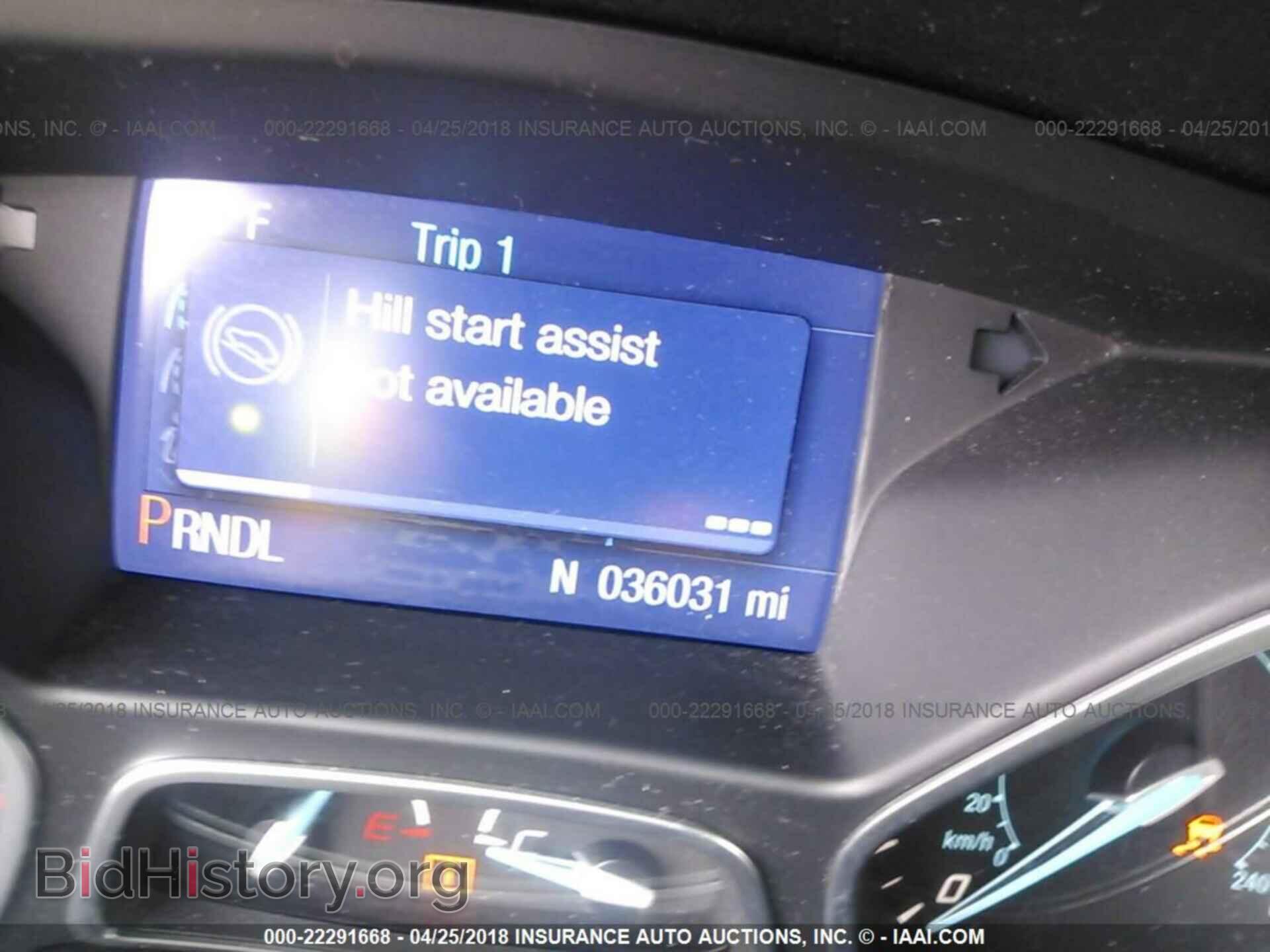 2014 Ford Focus - VIN: 1FADP3F28EL215998 - Photo 7