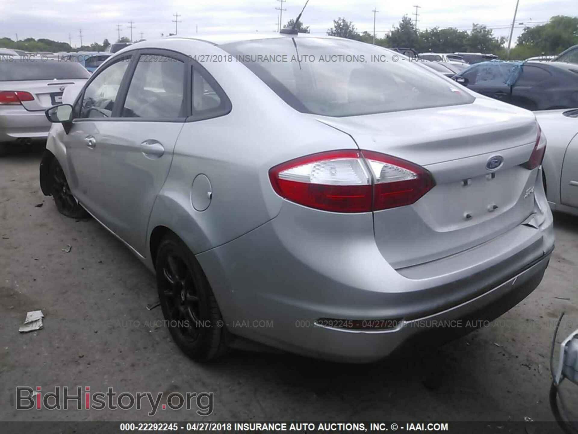 2015 Ford Fiesta - VIN: 3FADP4AJ5FM167042 - Фото 3
