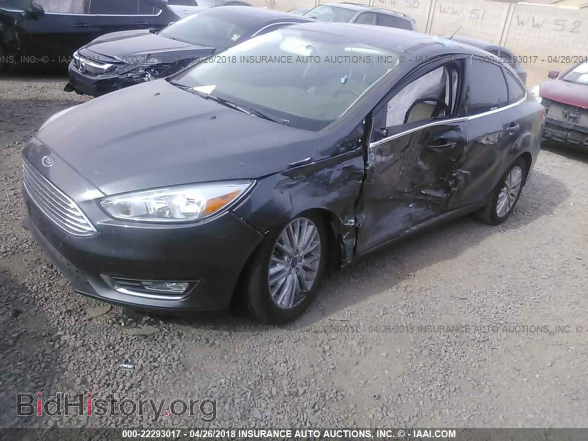 2017 Ford Focus - VIN: 1FADP3J22HL230654 - Photo 2