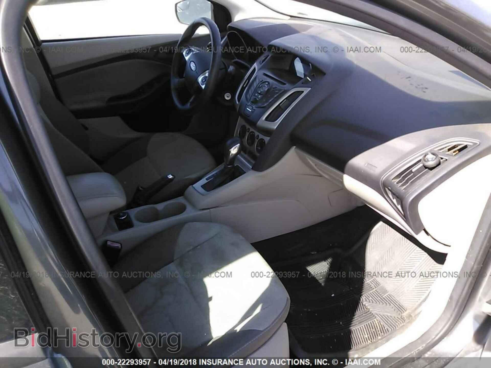 2012 Ford Focus - VIN: 1FAHP3F21CL457465 - Photo 5