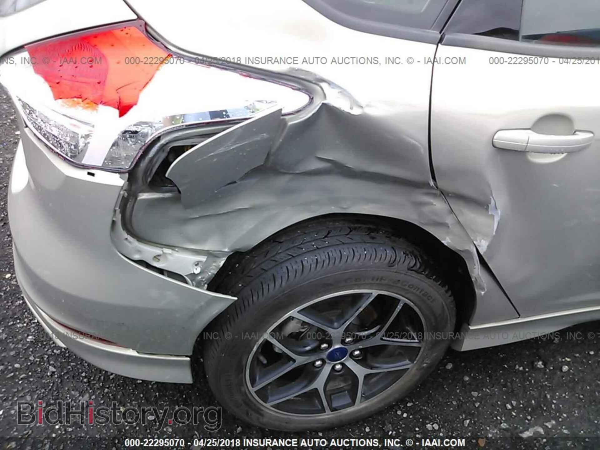 2016 Ford Focus - VIN: 1FADP3K29GL331171 - Photo 6