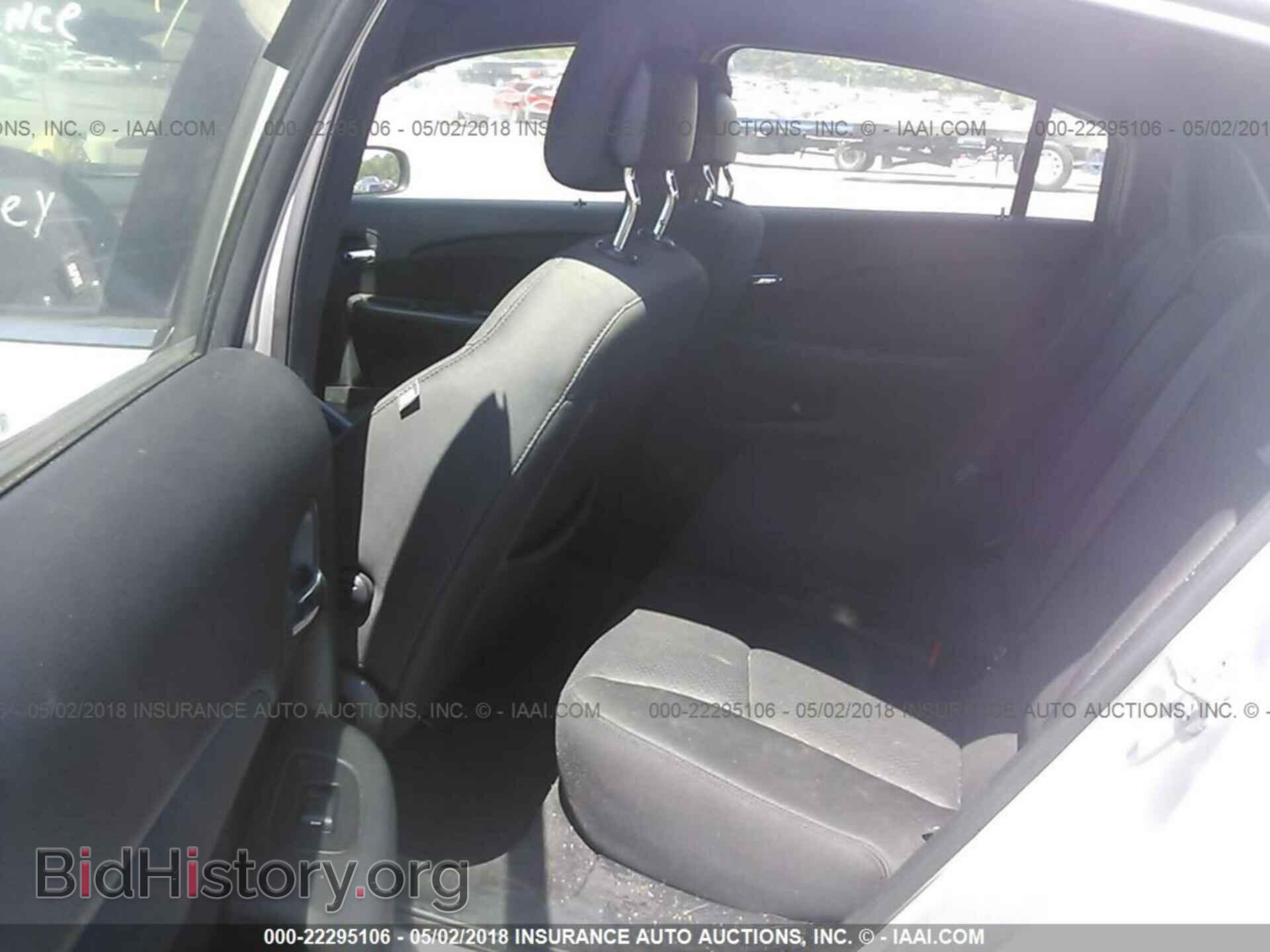 2011 Chrysler 200 - VIN: 1C3BC1FB3BN511193 - Photo 8