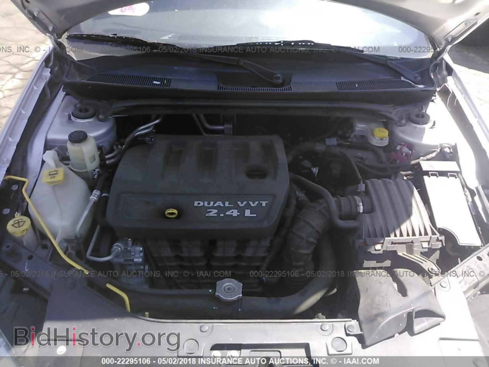 2011 Chrysler 200 - VIN: 1C3BC1FB3BN511193 - Photo 10