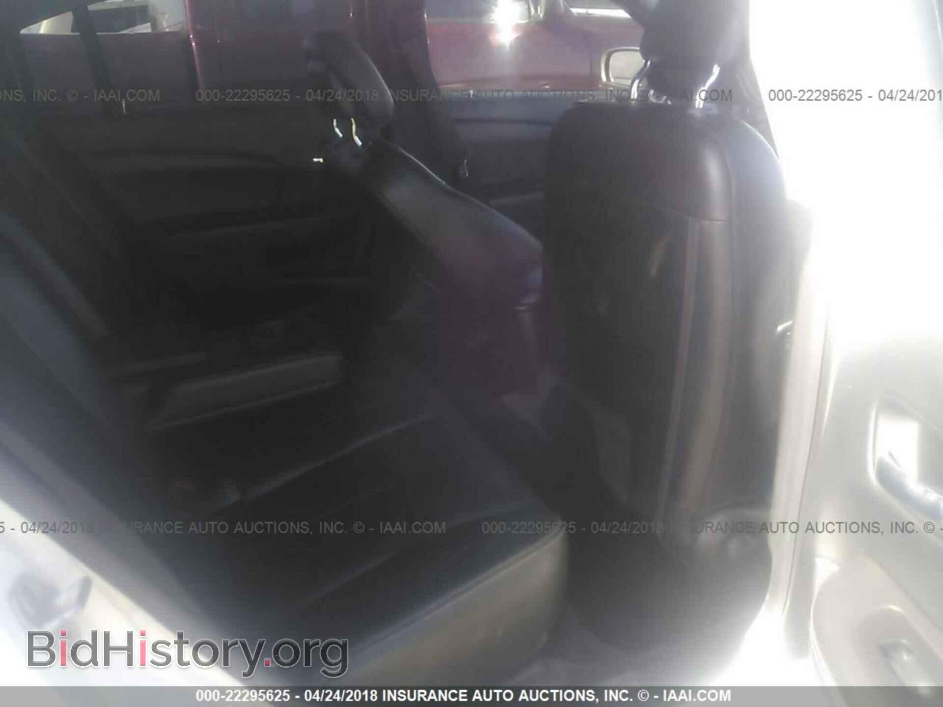 2013 Chrysler 200 - VIN: 1C3CCBCG9DN656932 - Photo 8