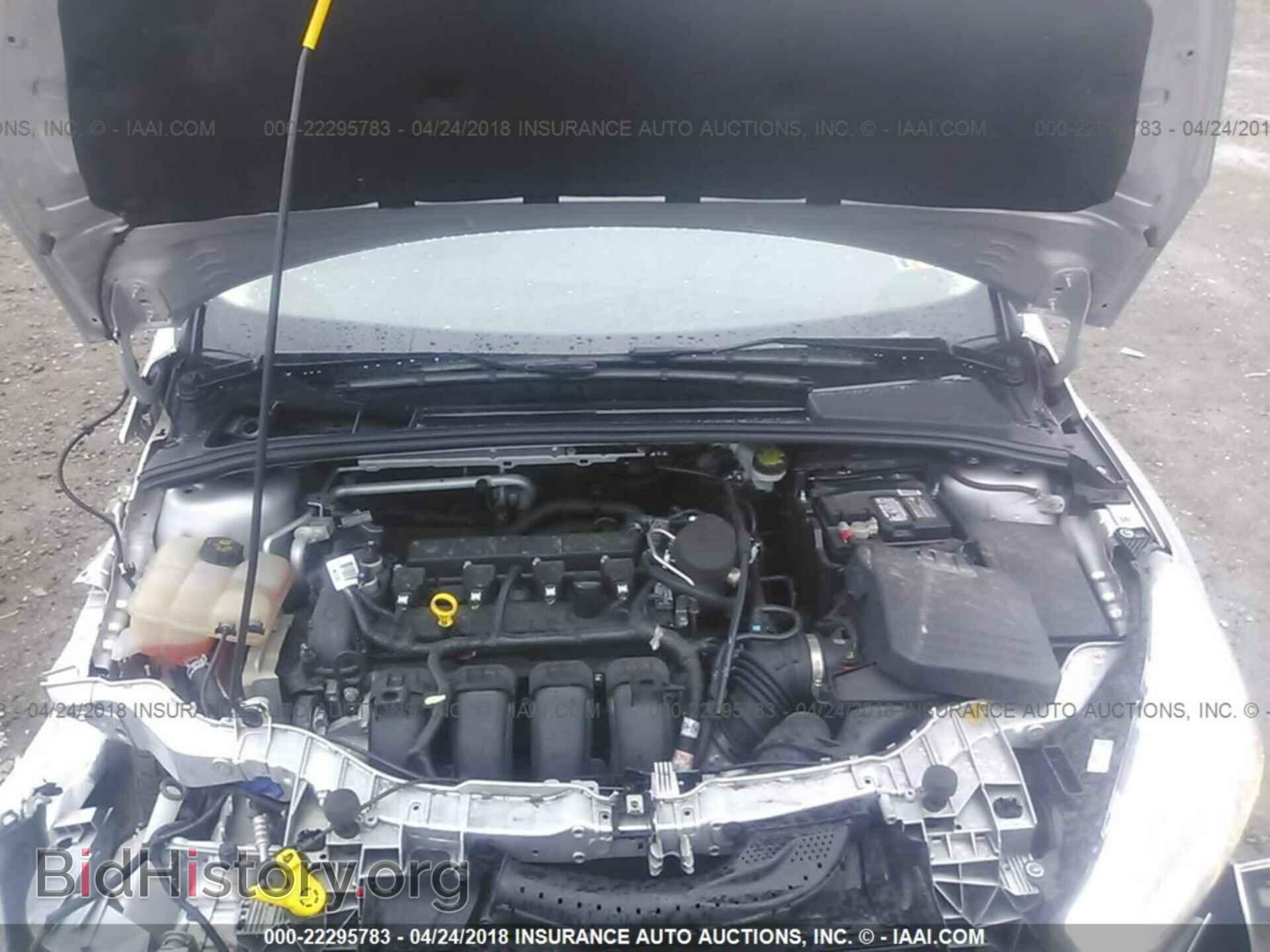 2016 Ford Focus - VIN: 1FADP3F22GL266982 - Photo 10