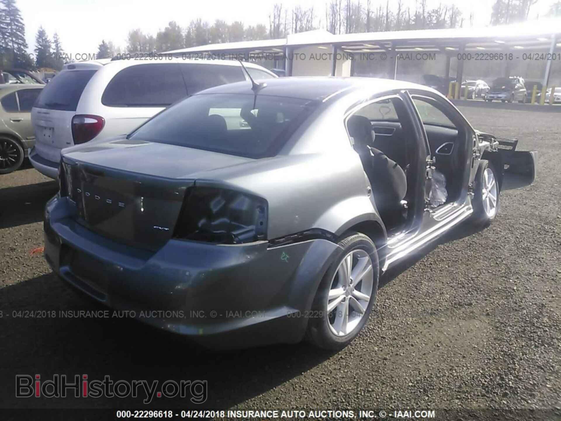2013 Dodge Avenger - VIN: 1C3CDZCGXDN556084 - Photo 4