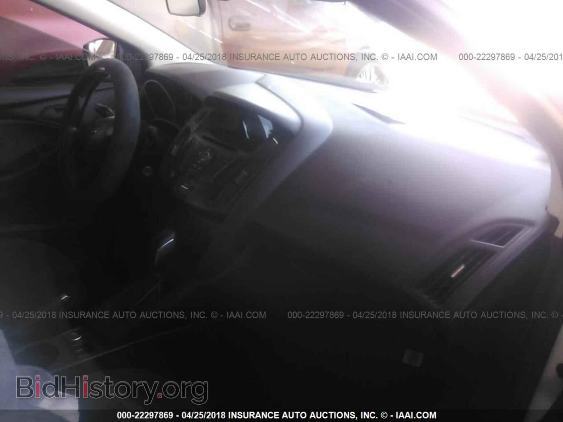 2014 Ford Focus - VIN: 1FADP3E24EL271342 - Photo 5