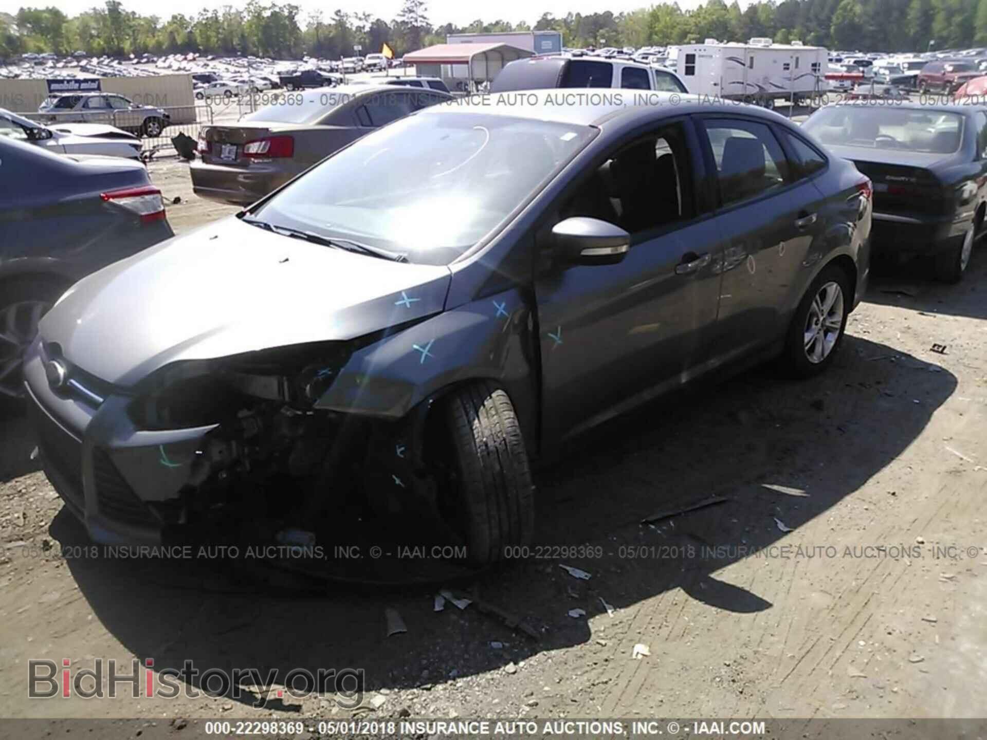2014 Ford Focus - VIN: 1FADP3F28EL243655 - Photo 2
