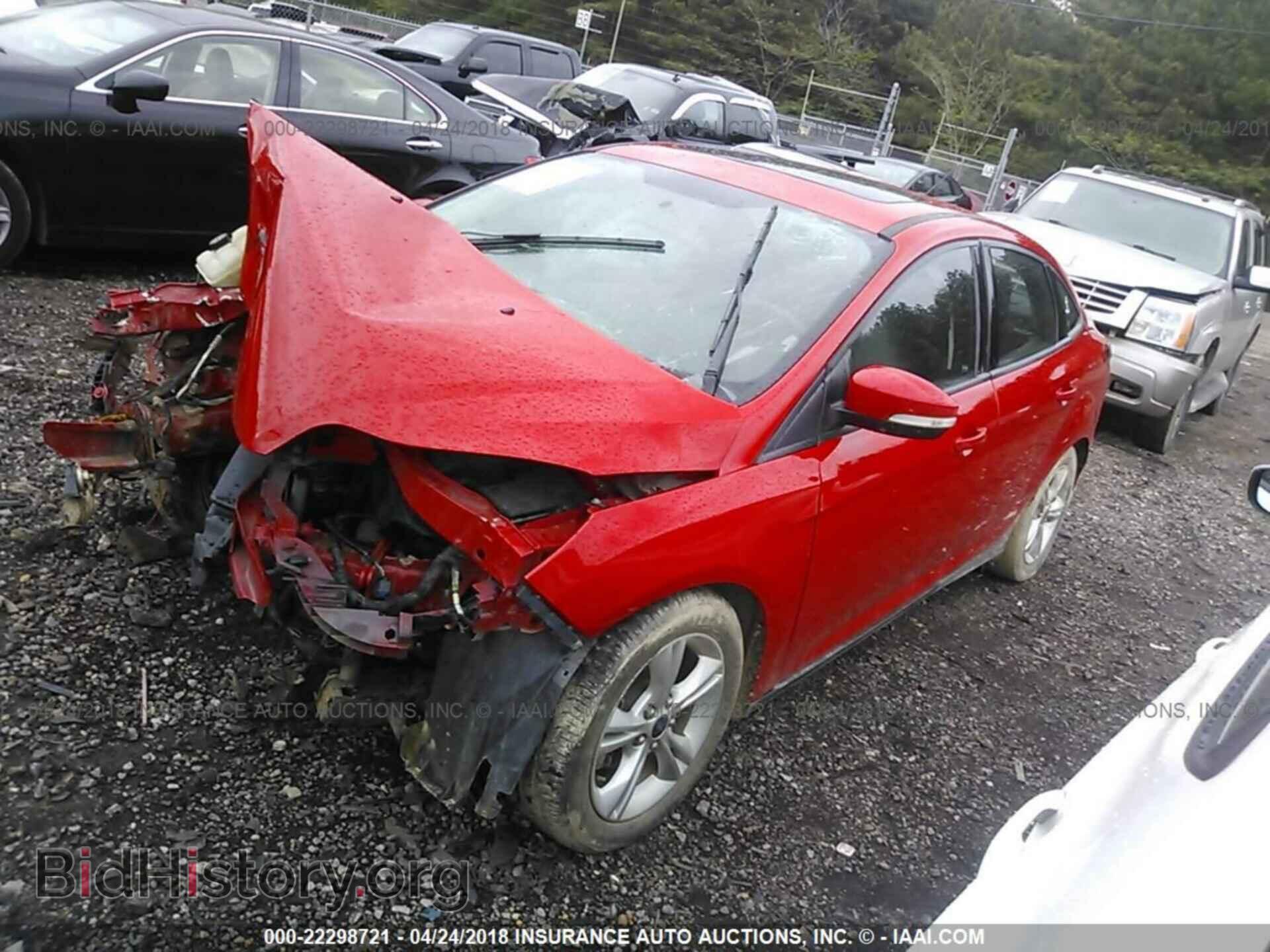 2014 Ford Focus - VIN: 1FADP3F27EL458203 - Photo 2