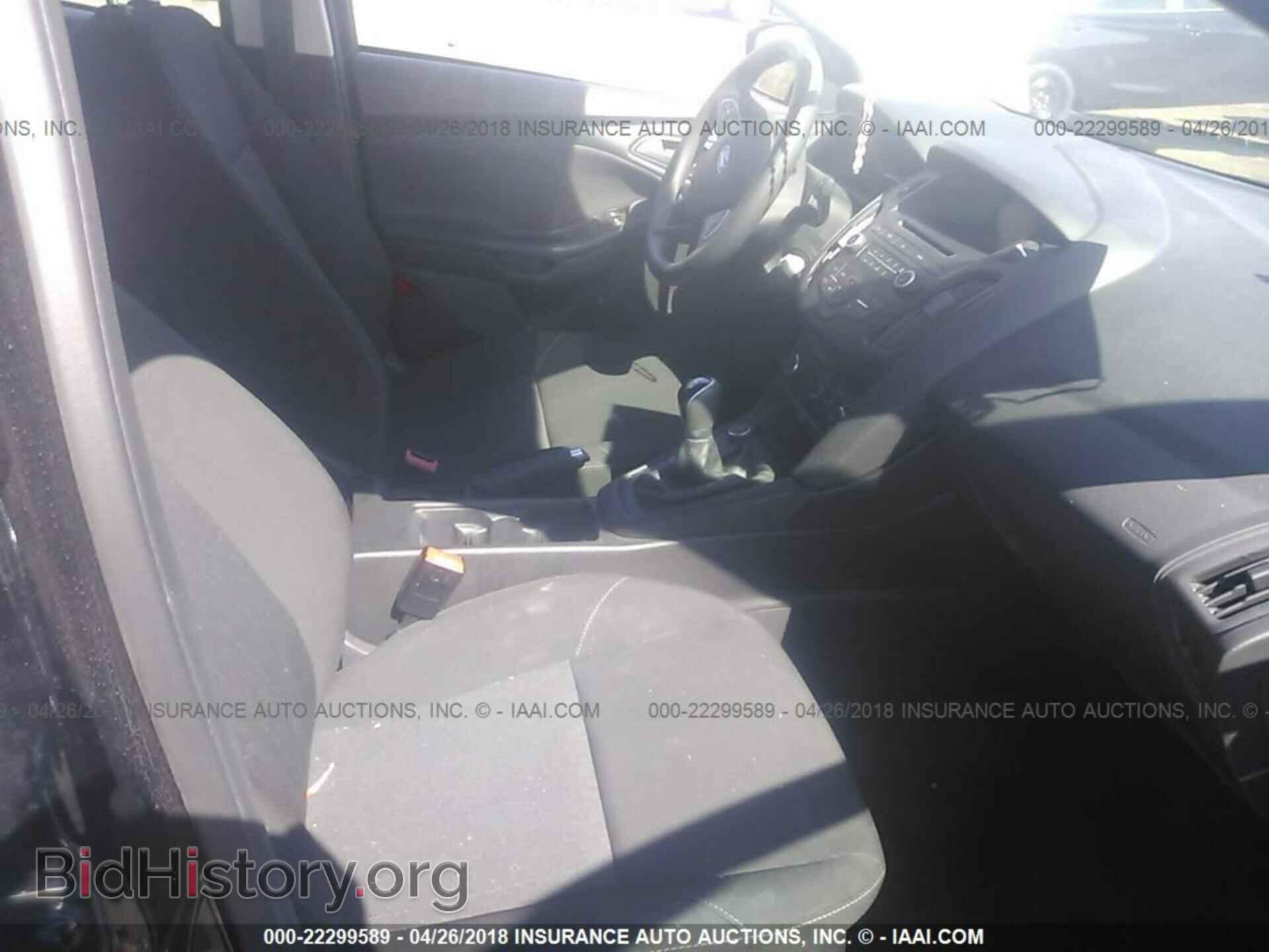 2016 Ford Focus - VIN: 1FADP3E21GL211103 - Фото 5