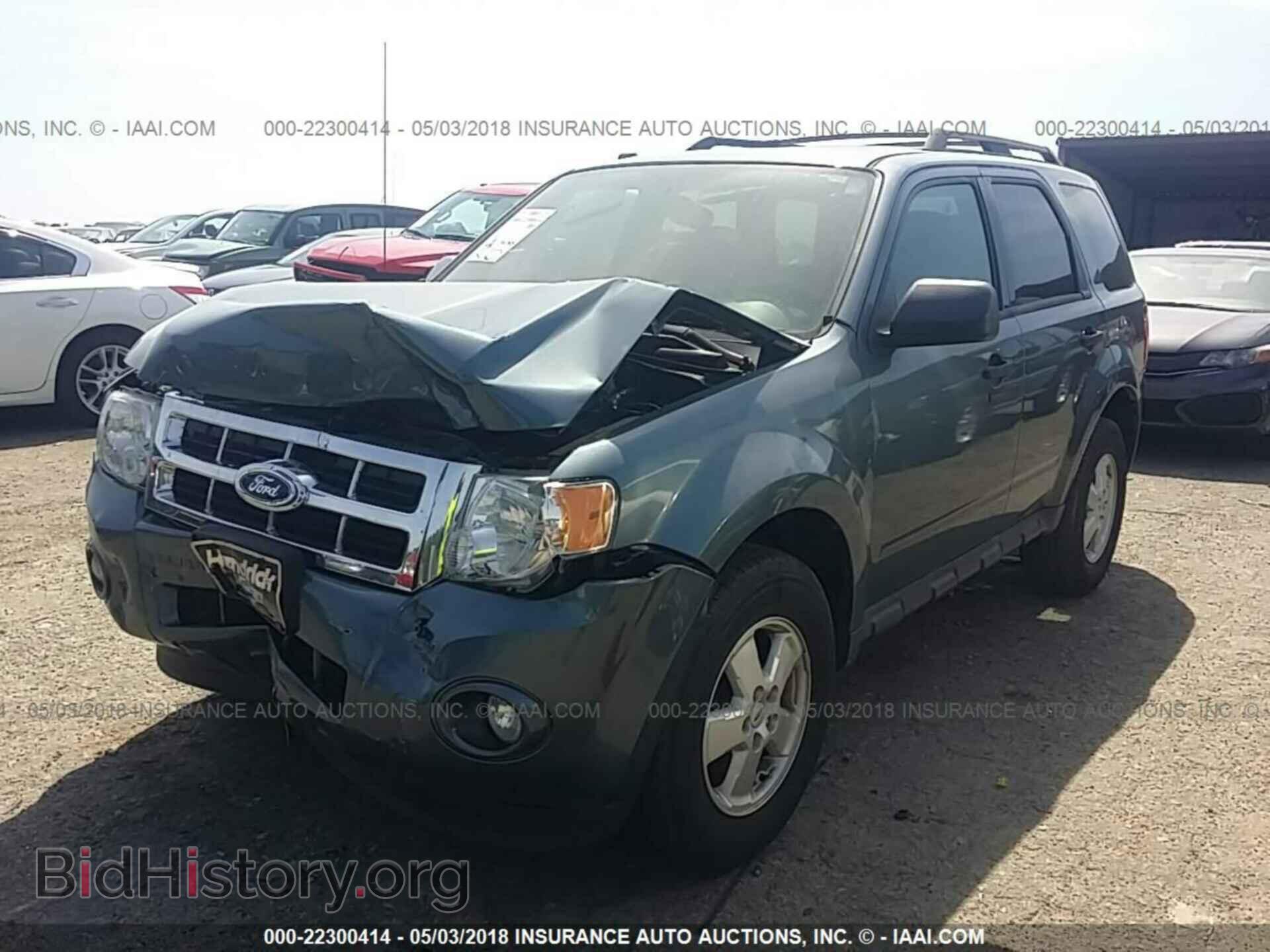 2012 Ford Escape - VIN: 1FMCU0D76CKA04048 - Photo 2
