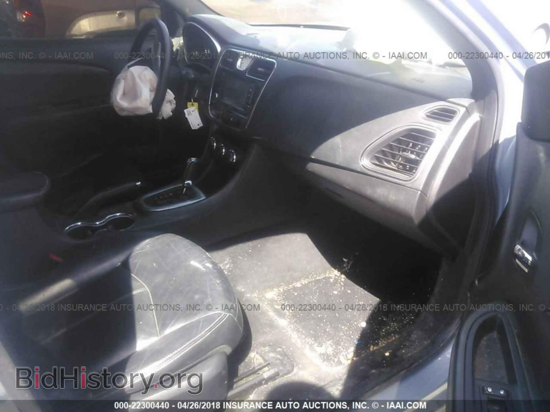 2012 Chrysler 200 - VIN: 1C3CCBCB5CN257891 - Фото 5