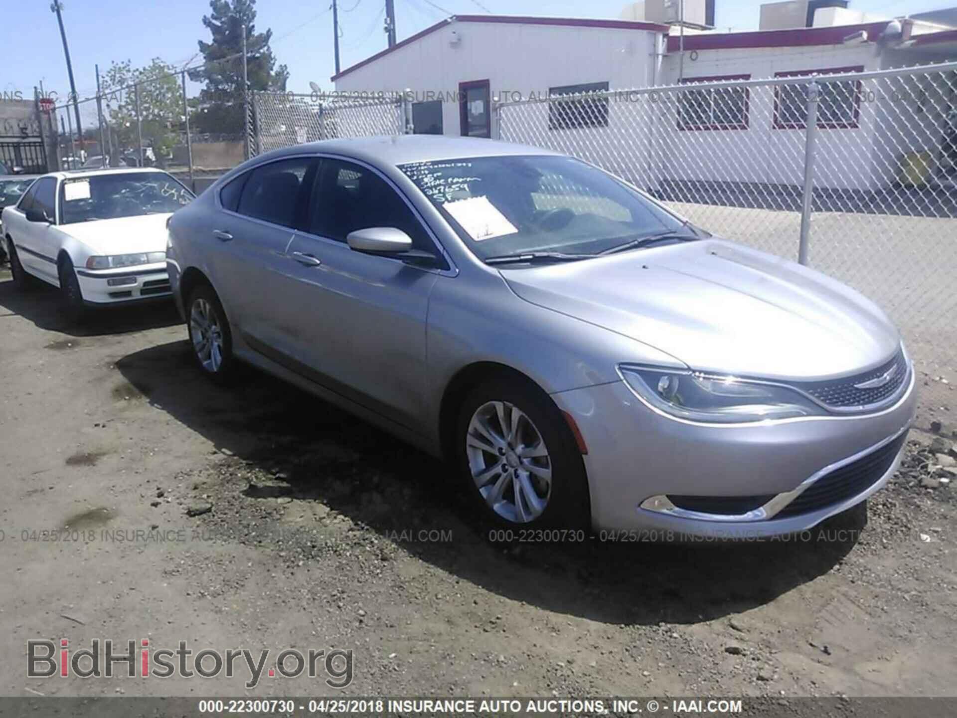 Photo 1C3CCCAB0FN609711 - Chrysler 200 2015