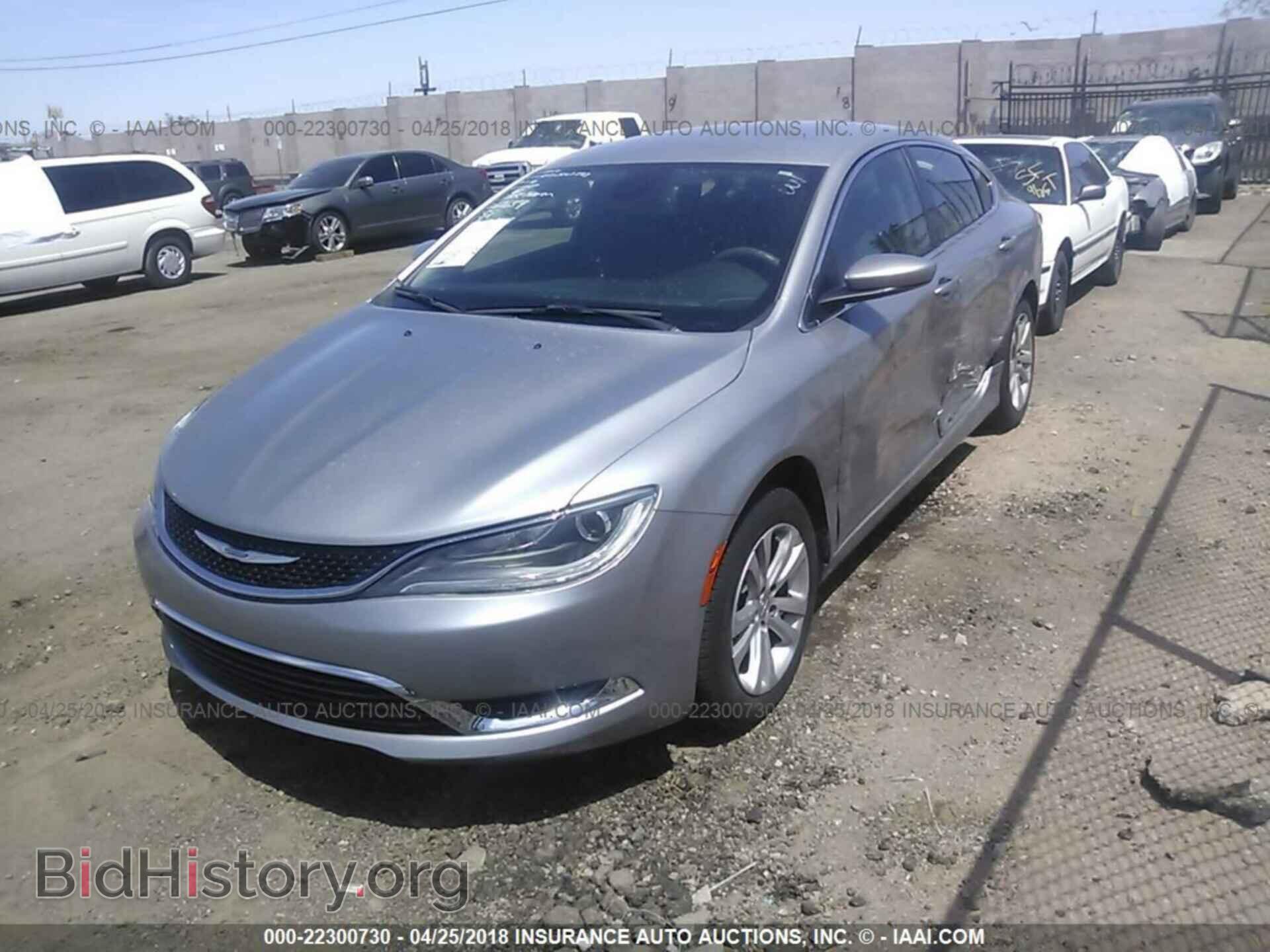 2015 Chrysler 200 - VIN: 1C3CCCAB0FN609711 - Photo 2