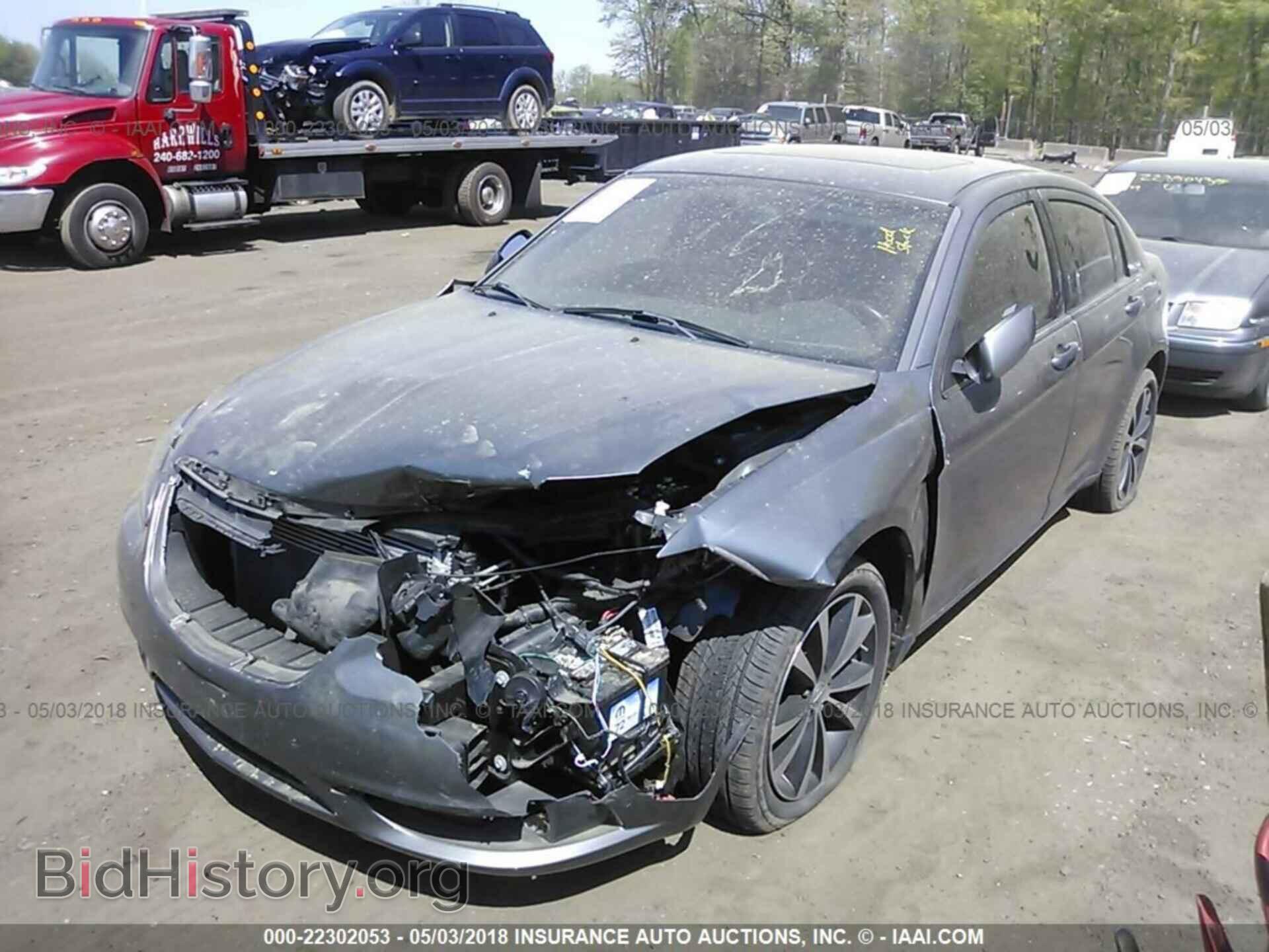 2011 Chrysler 200 - VIN: 1C3BC8FG6BN577709 - Фото 2