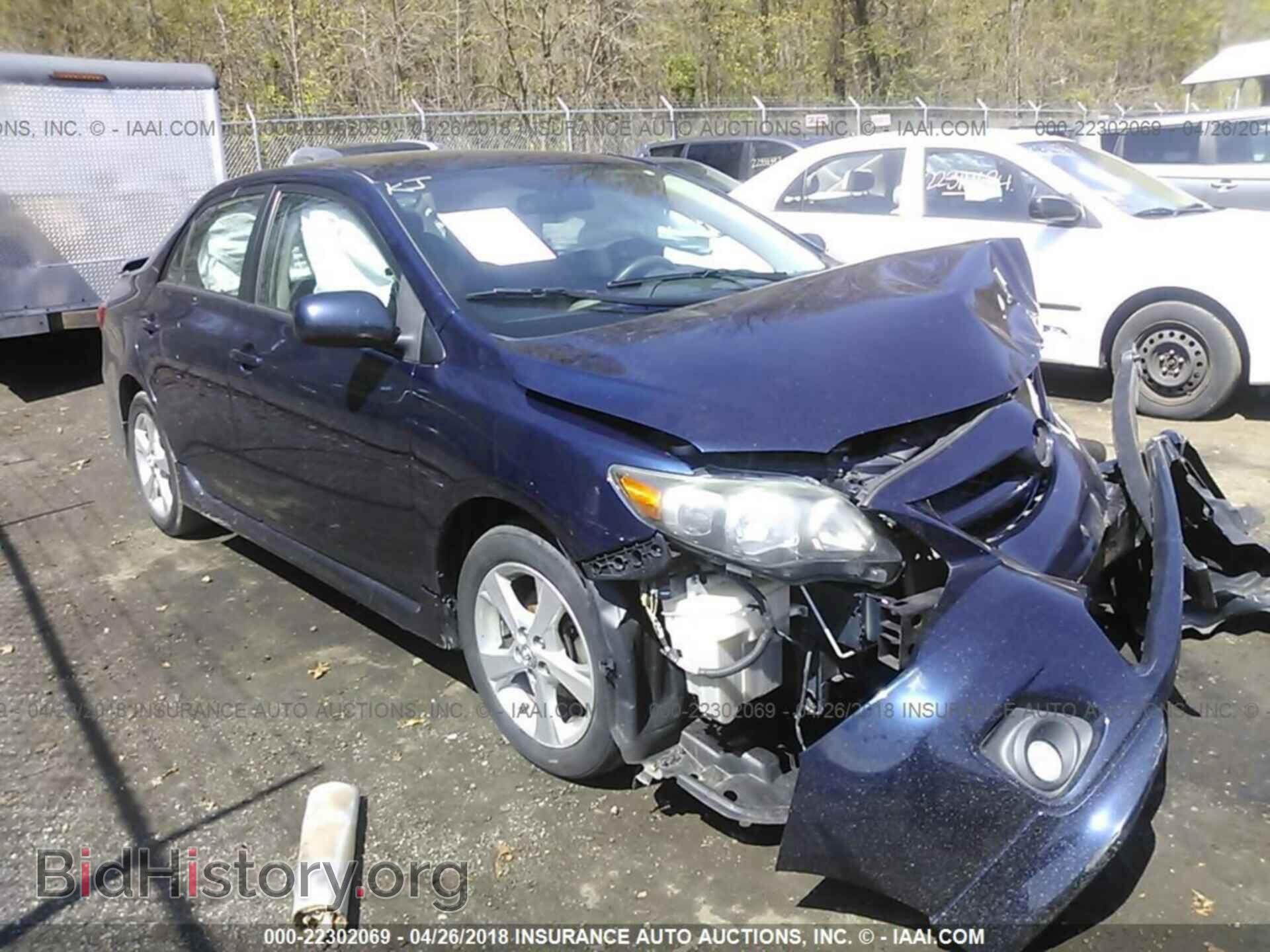 Photo 2T1BU4EEXBC584893 - Toyota Corolla 2011