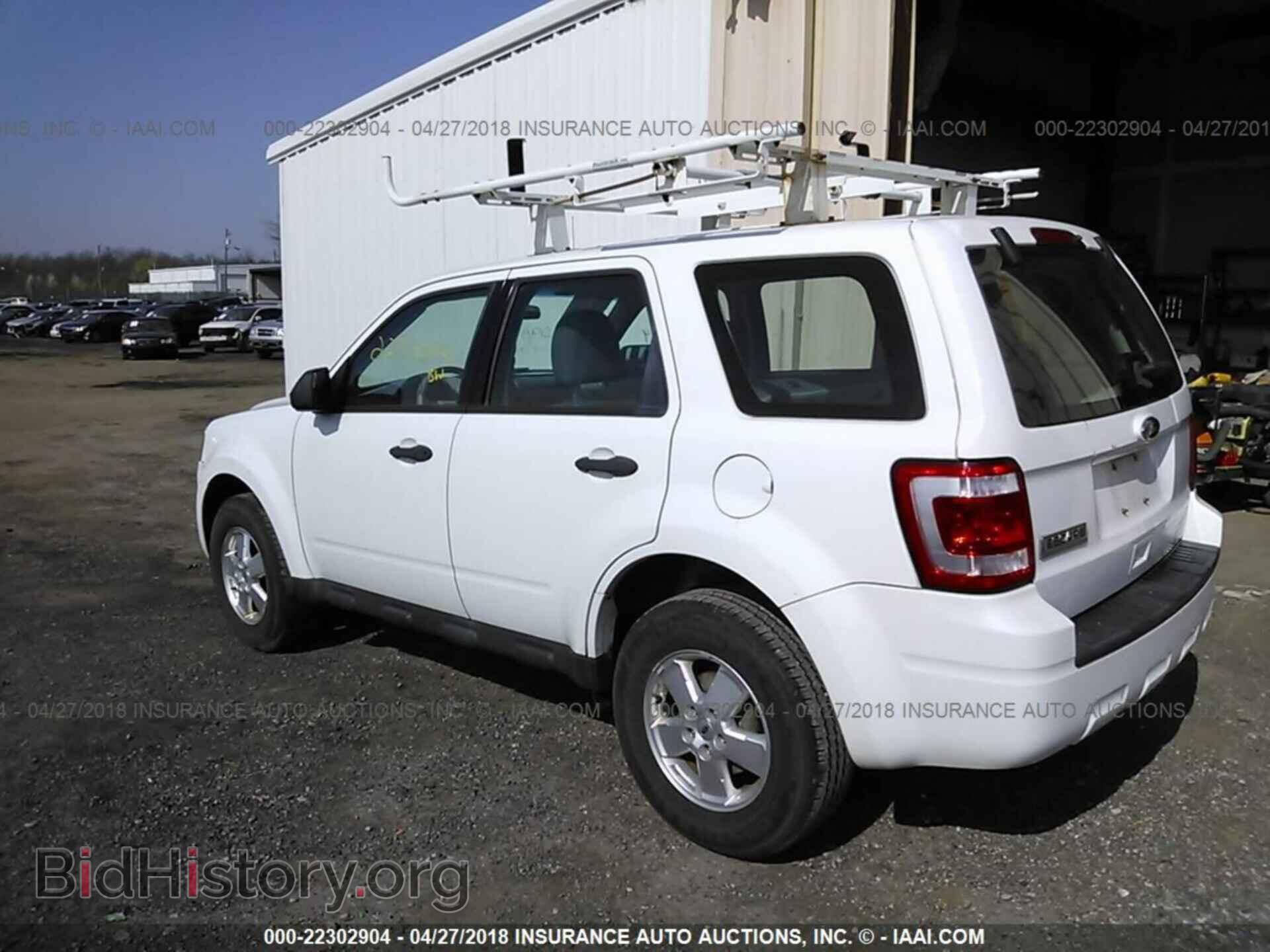 2011 Ford Escape - VIN: 1FMCU0C70BKA76332 - Фото 3