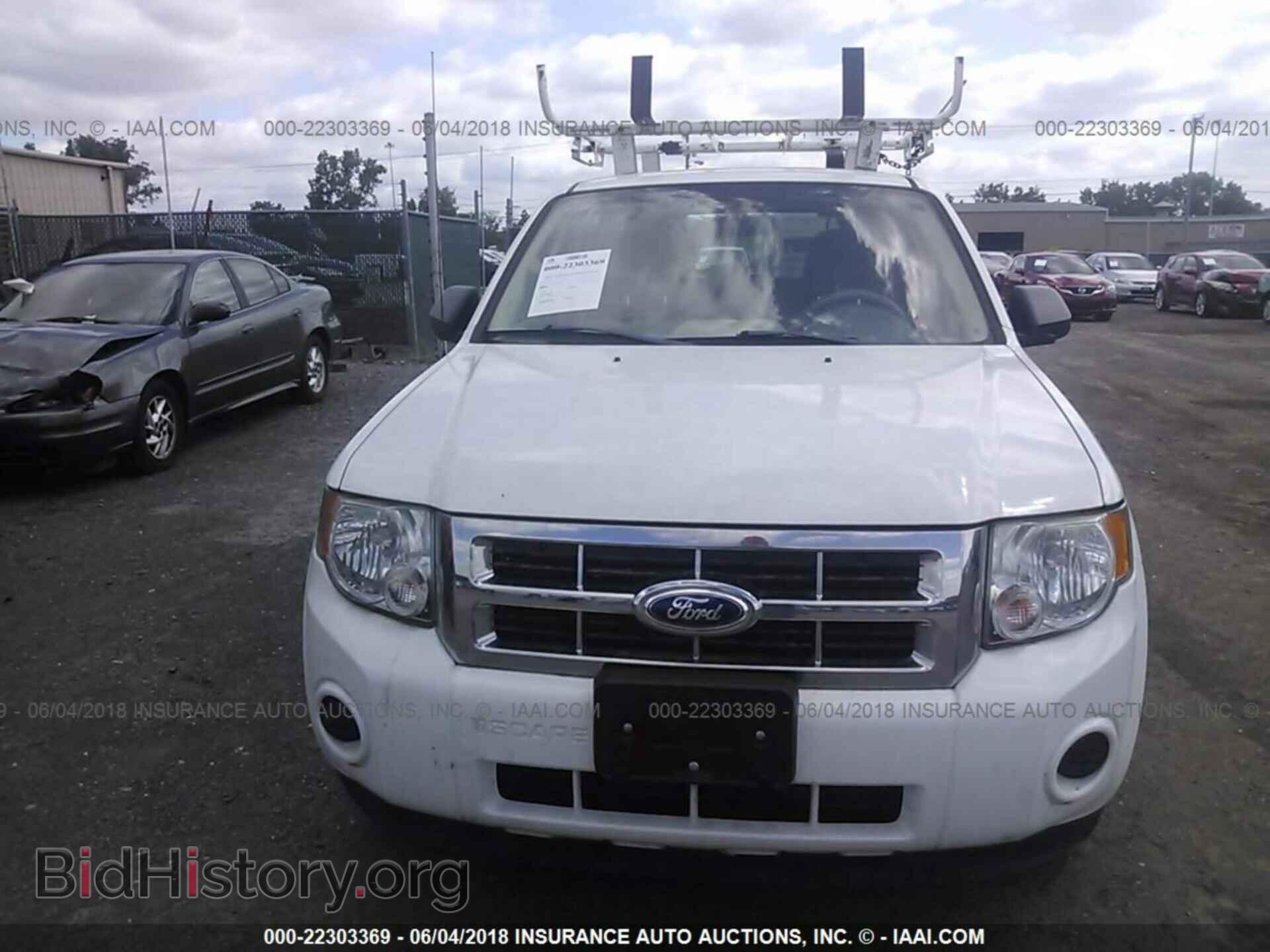 2011 Ford Escape - VIN: 1FMCU0C75BKB35522 - Фото 6