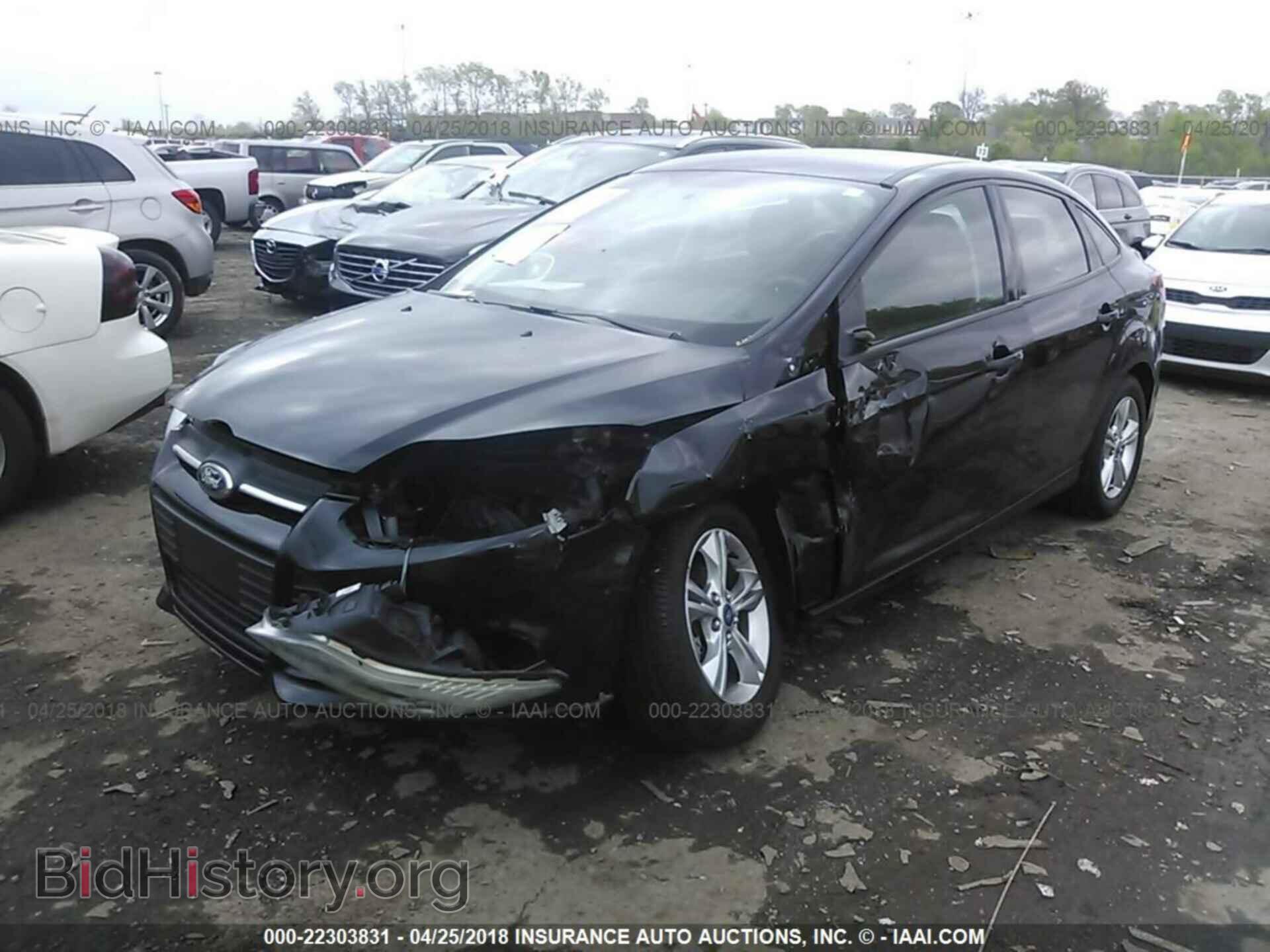 2013 Ford Focus - VIN: 1FADP3F25DL285537 - Photo 2