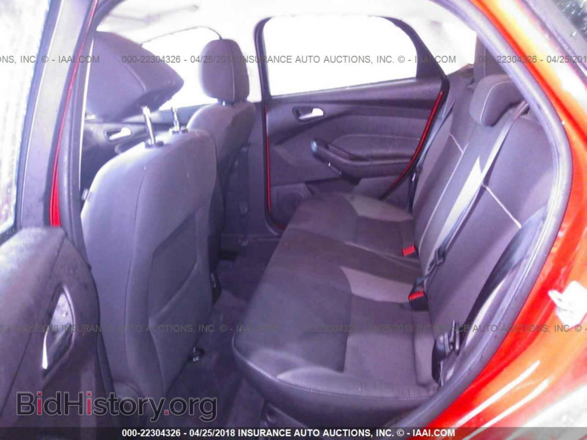 2014 Ford Focus - VIN: 1FADP3F26EL191037 - Photo 8