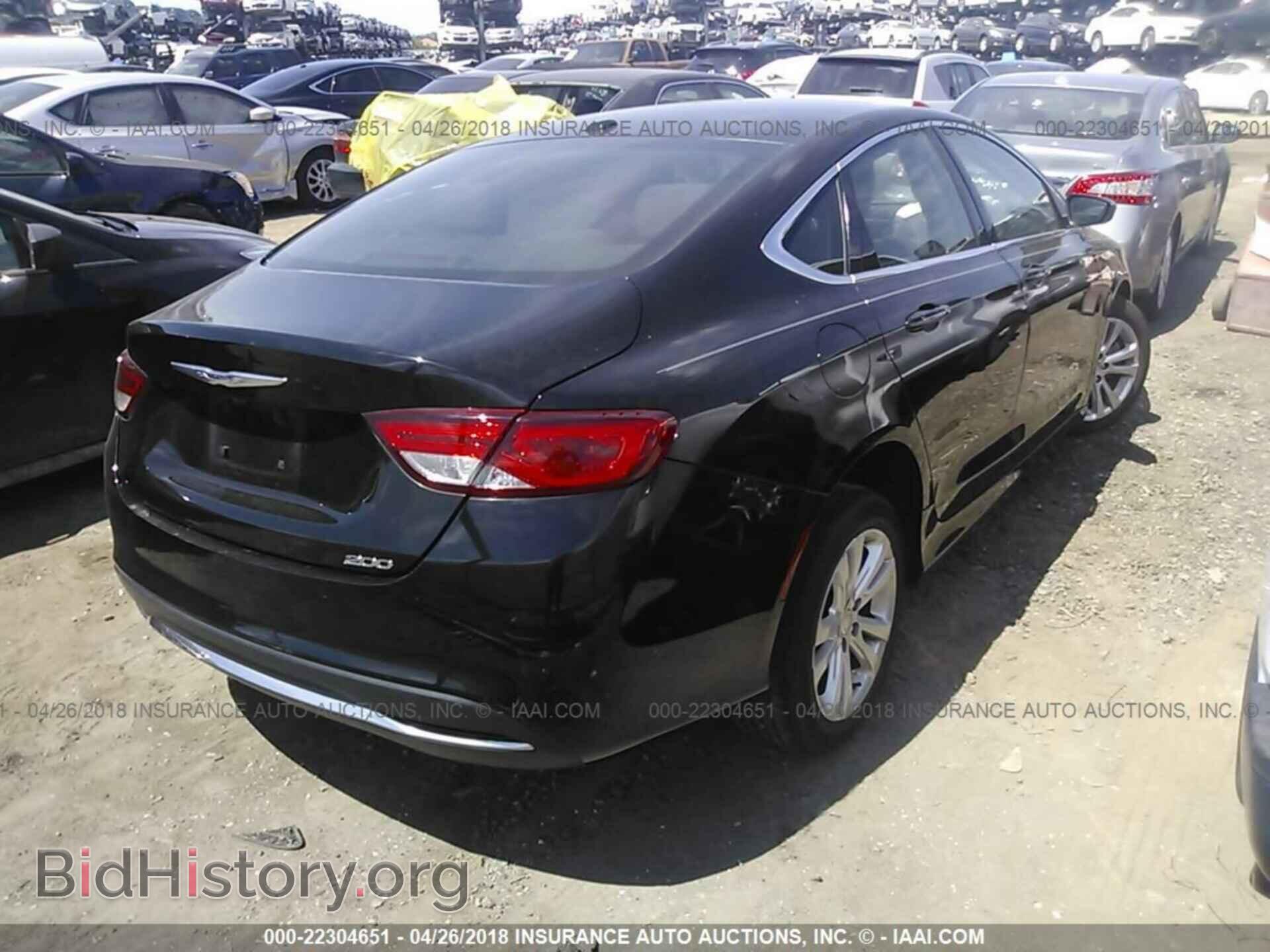 2015 Chrysler 200 - VIN: 1C3CCCAB5FN642462 - Photo 4