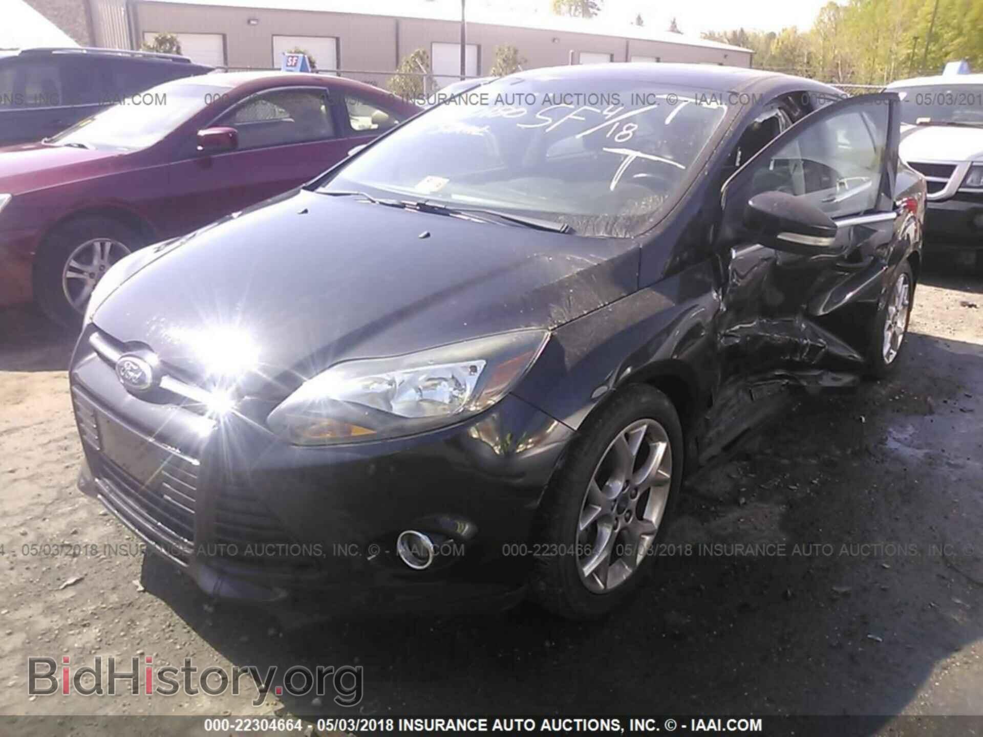 2012 Ford Focus - VIN: 1FAHP3J22CL104000 - Photo 2