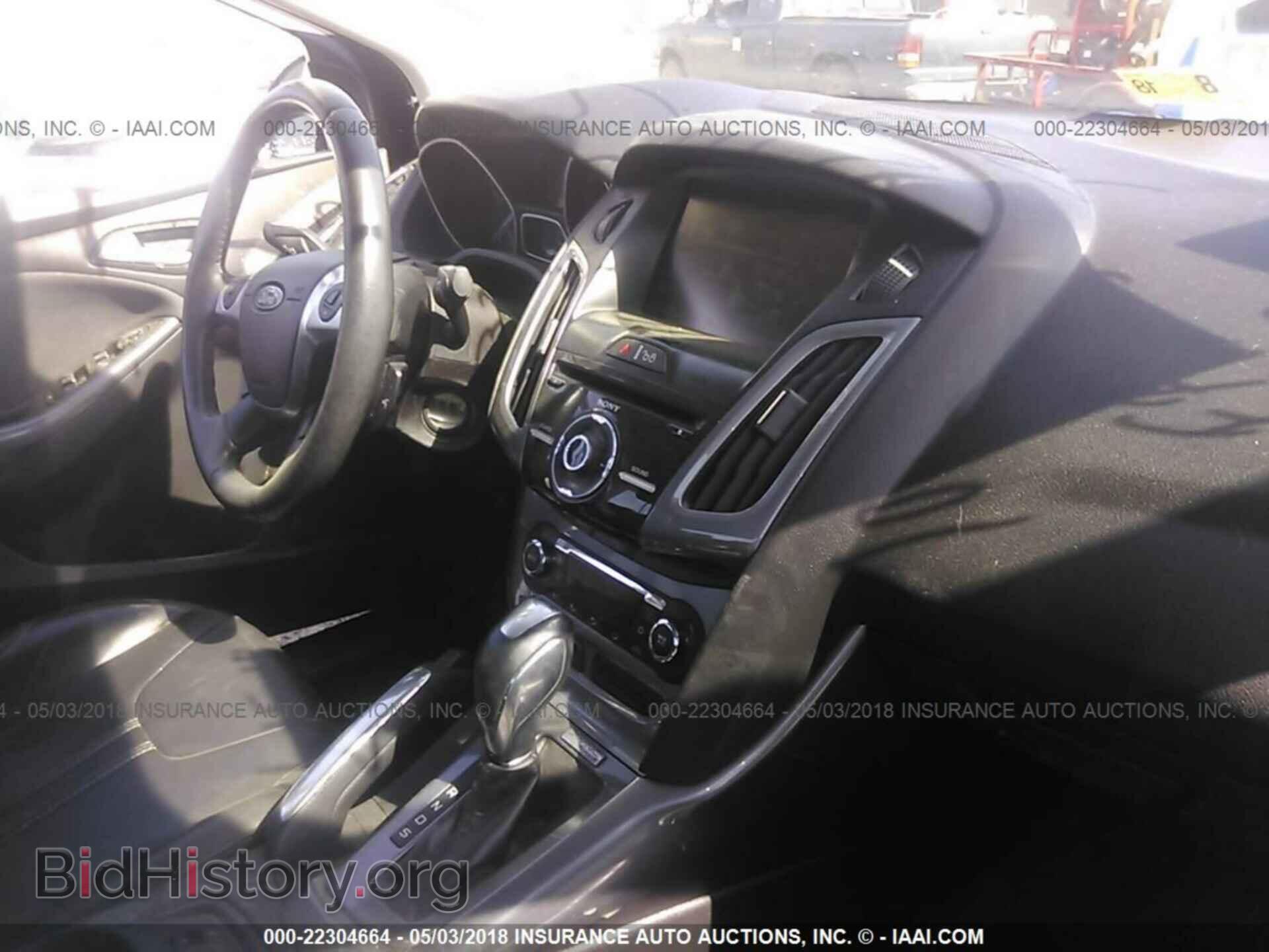 2012 Ford Focus - VIN: 1FAHP3J22CL104000 - Photo 5