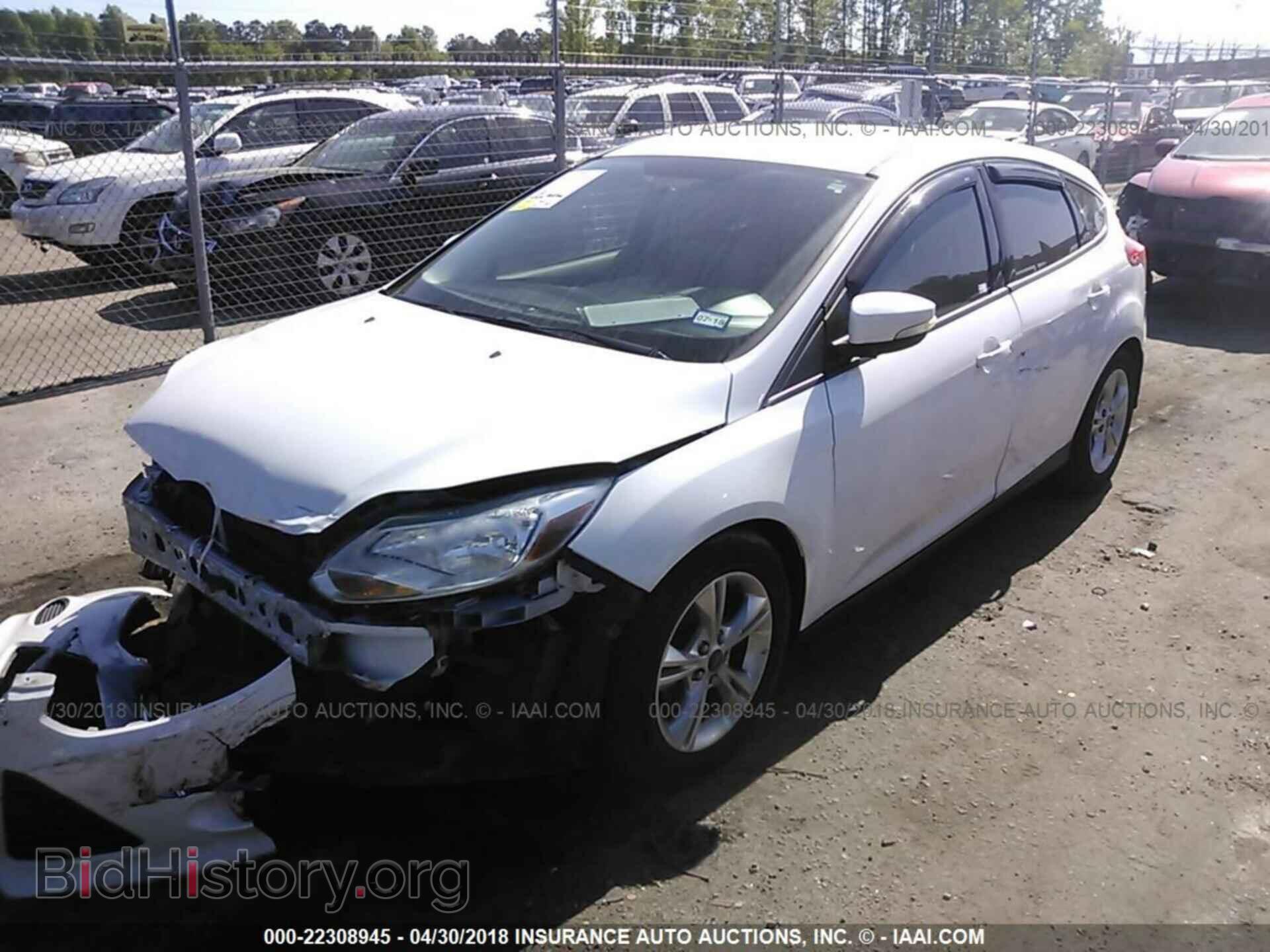 2014 Ford Focus - VIN: 1FADP3K27EL323874 - Фото 2