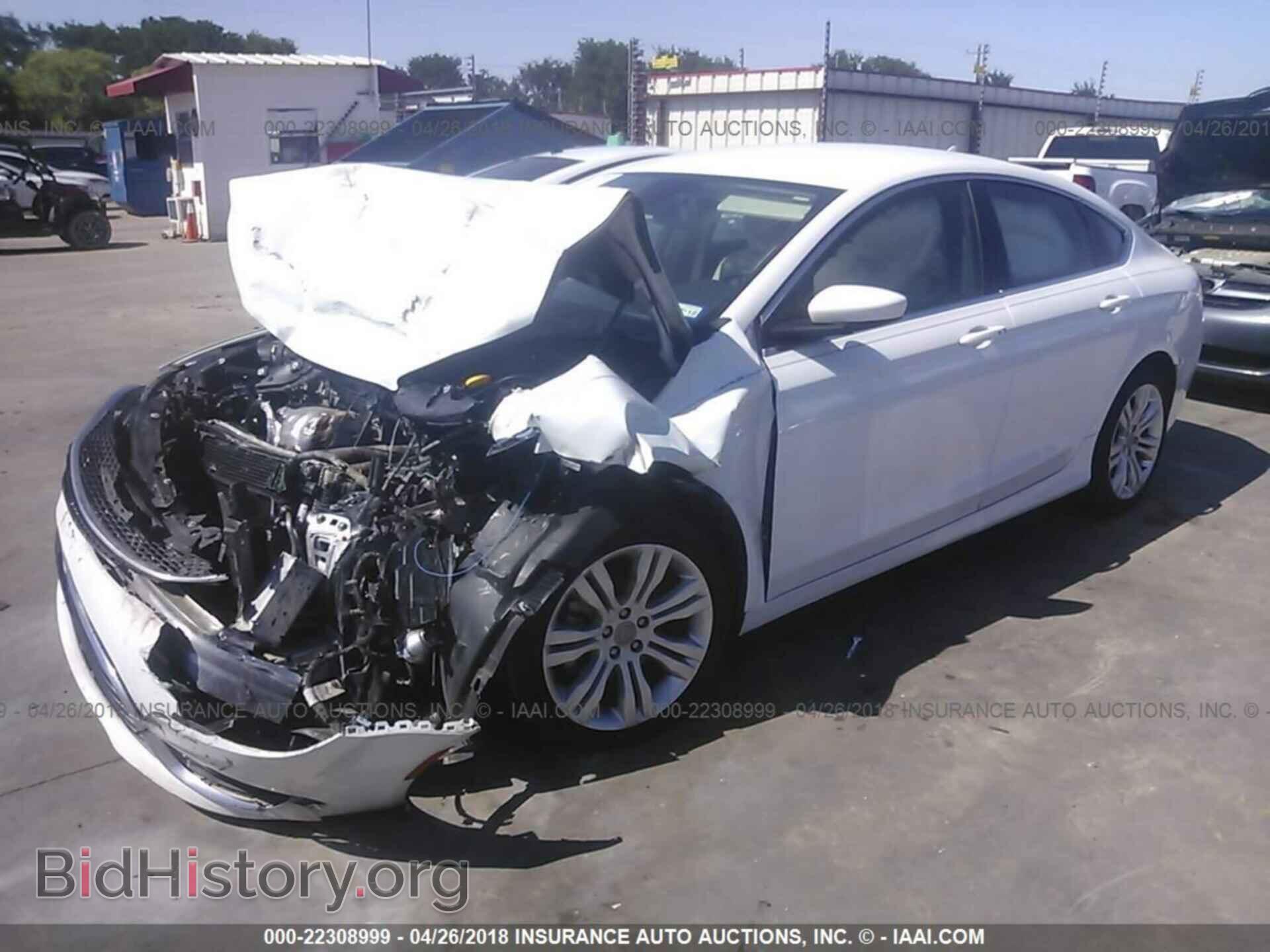 2015 Chrysler 200 - VIN: 1C3CCCAB2FN588683 - Фото 2