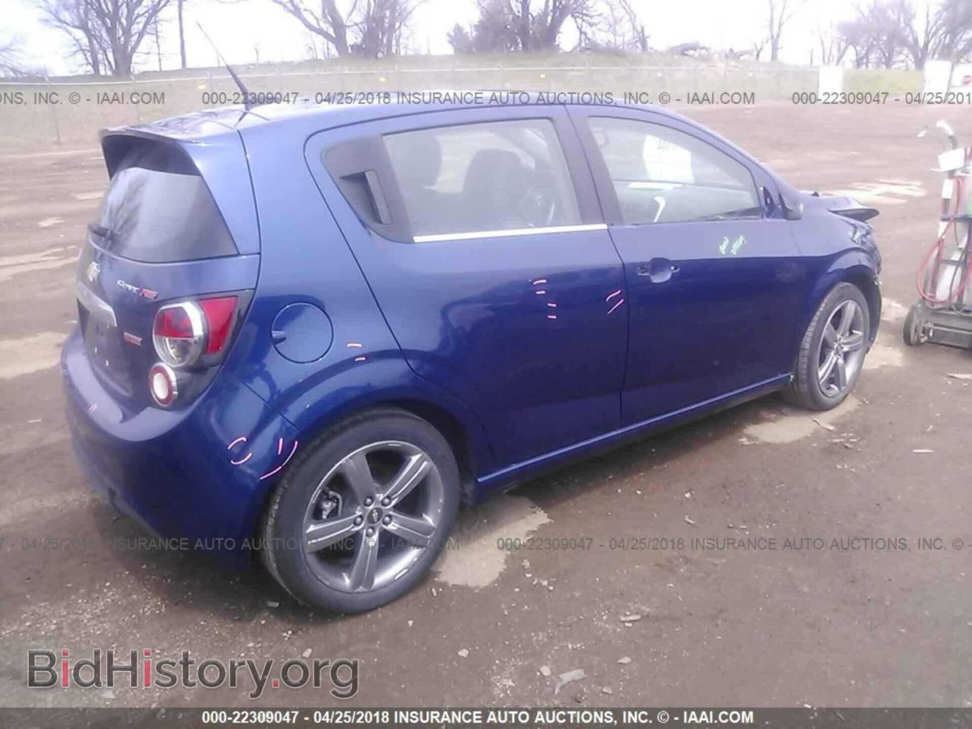 2014 Chevrolet Sonic - VIN: 1G1JG6SB9E4225088 - Фото 4
