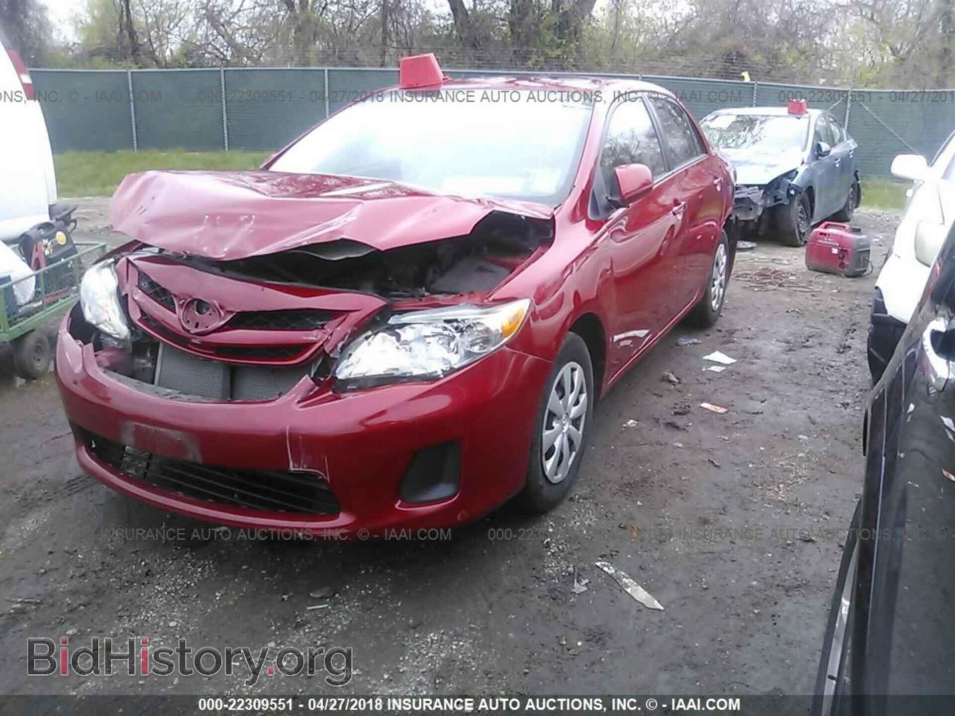 2011 Toyota Corolla - VIN: 2T1BU4EE7BC604792 - Photo 2