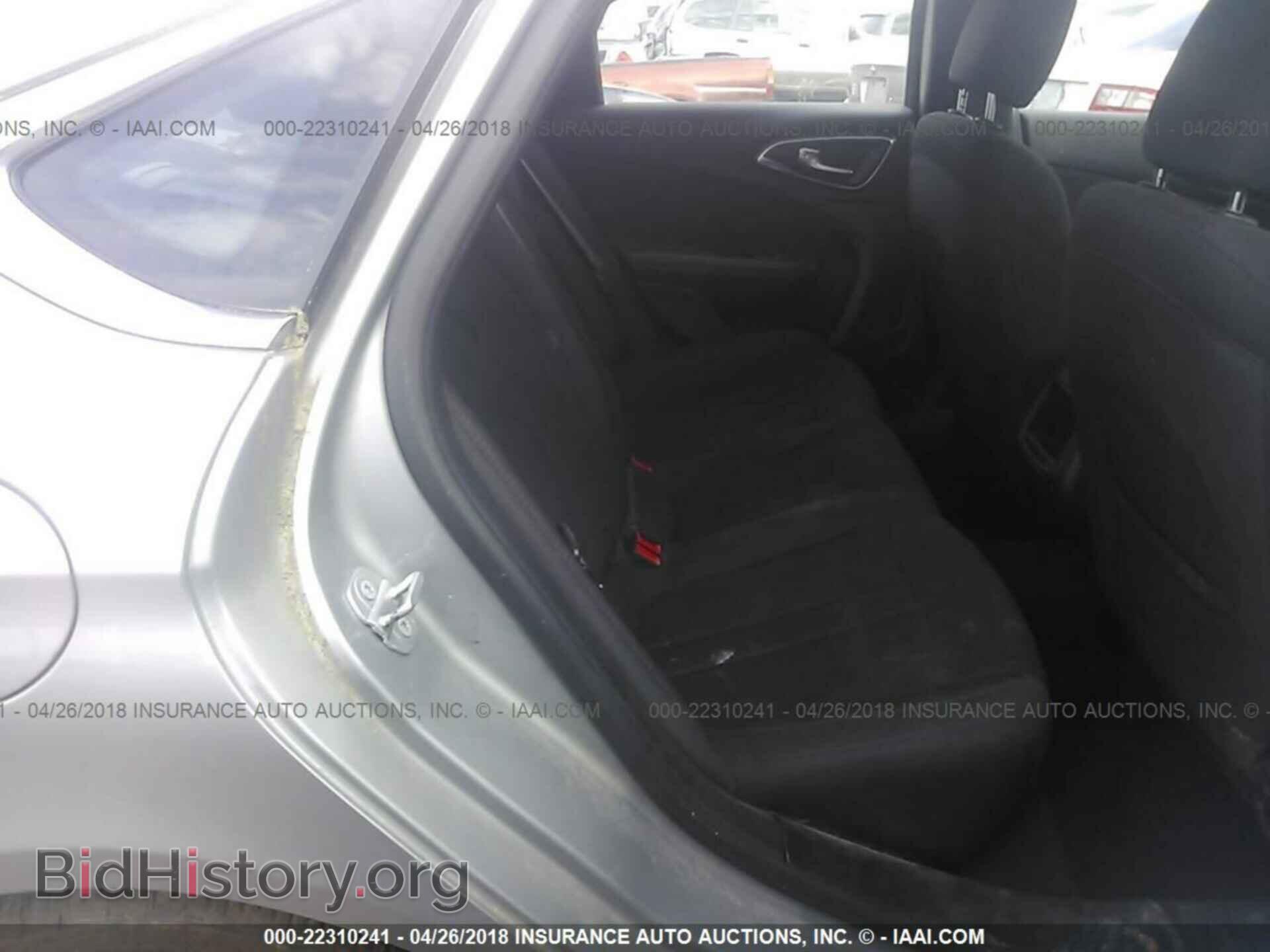 2015 Chrysler 200 - VIN: 1C3CCCAB5FN710873 - Photo 8