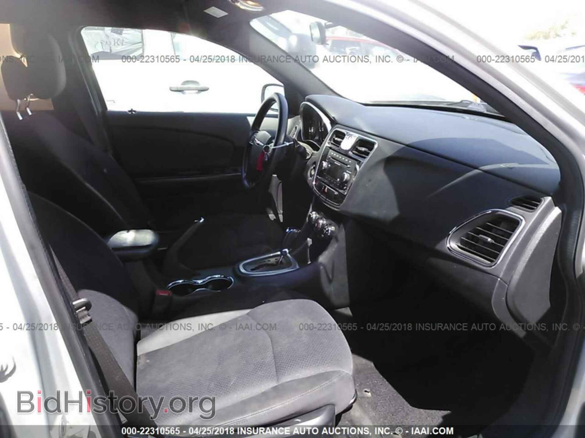 2012 Chrysler 200 - VIN: 1C3CCBAB1CN273654 - Фото 5