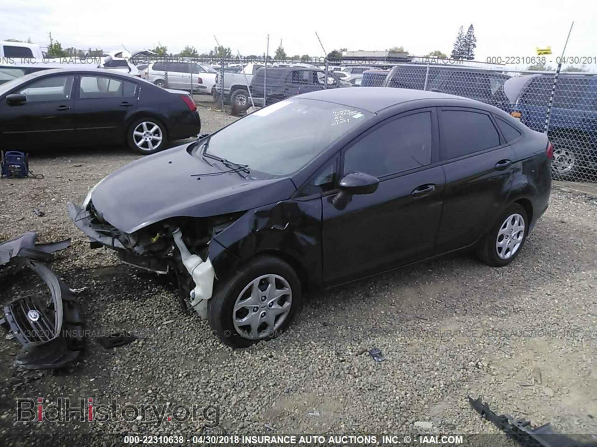 2013 Ford Fiesta - VIN: 3FADP4AJ2DM178206 - Фото 2