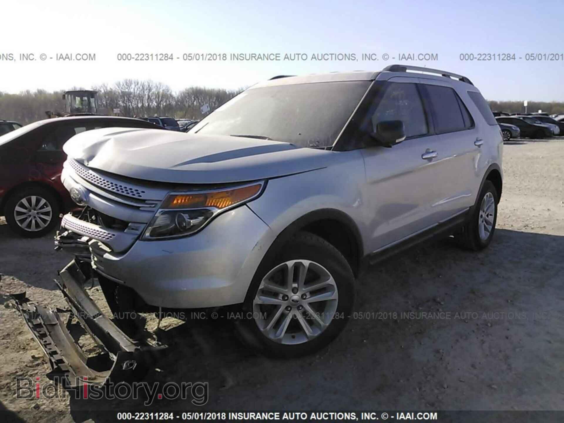 2014 Ford Explorer - VIN: 1FM5K8D88EGB09072 - Photo 2