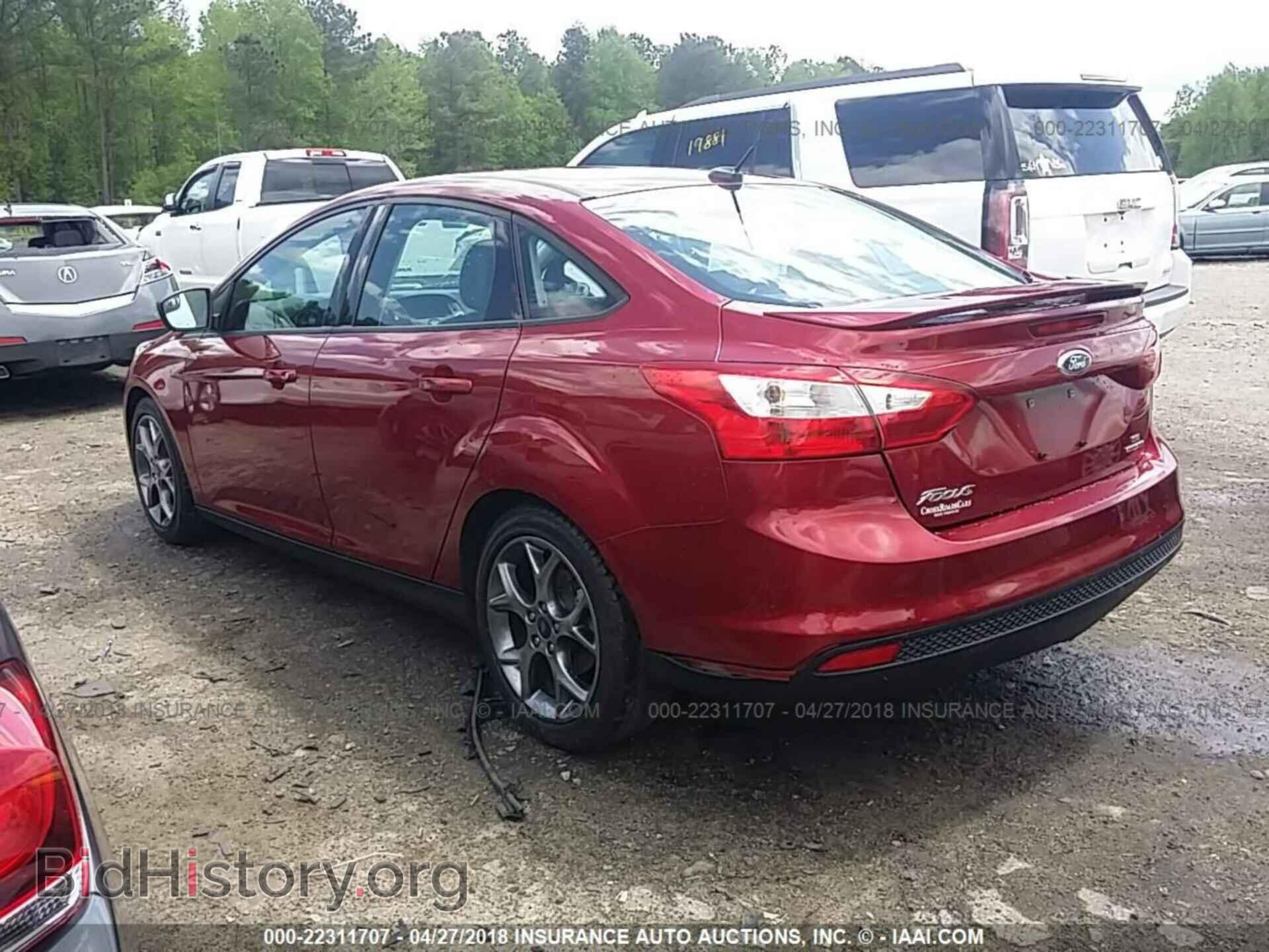 2014 Ford Focus - VIN: 1FADP3F27EL190575 - Photo 3