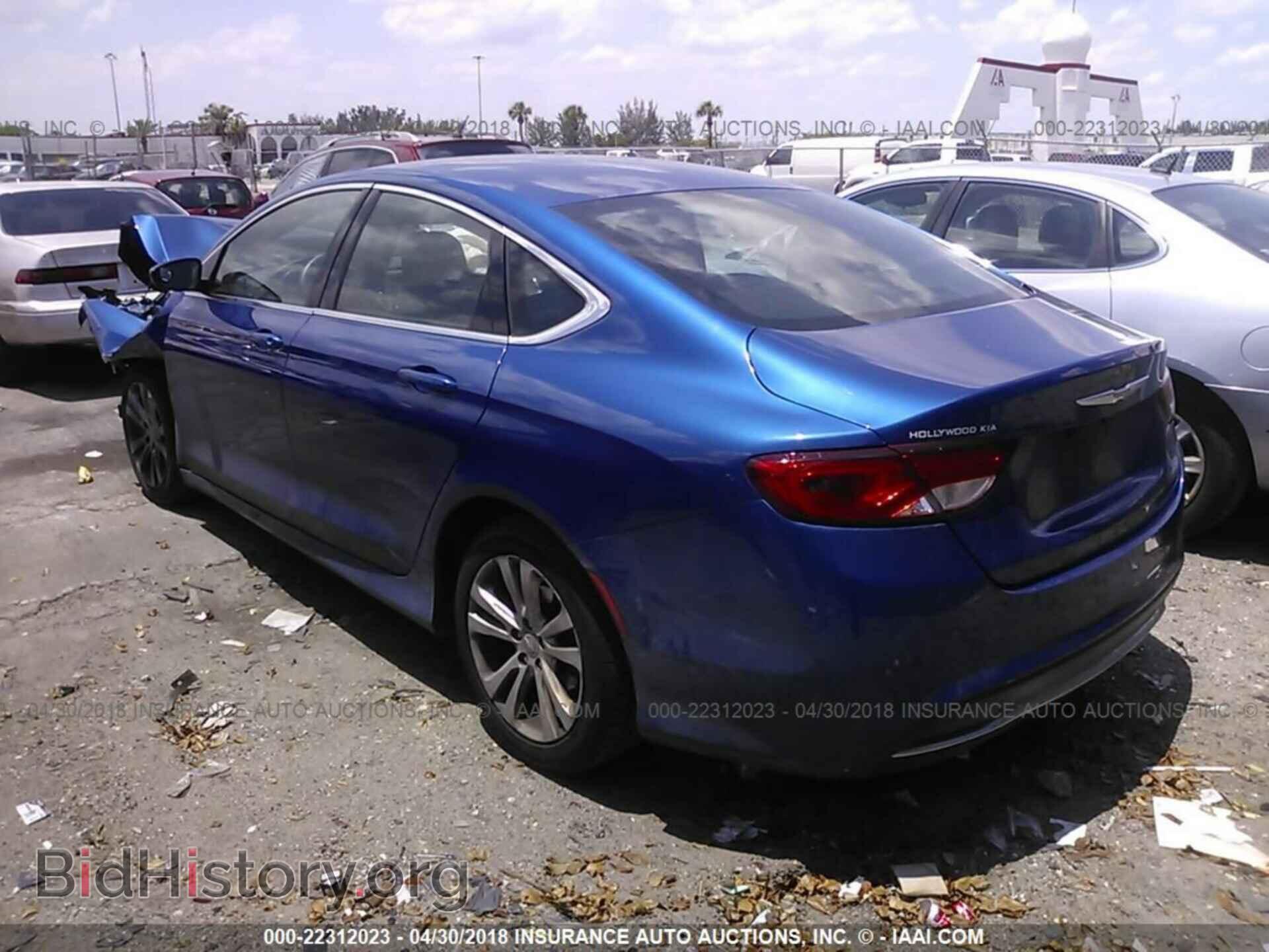 2015 Chrysler 200 - VIN: 1C3CCCAB9FN632453 - Photo 3