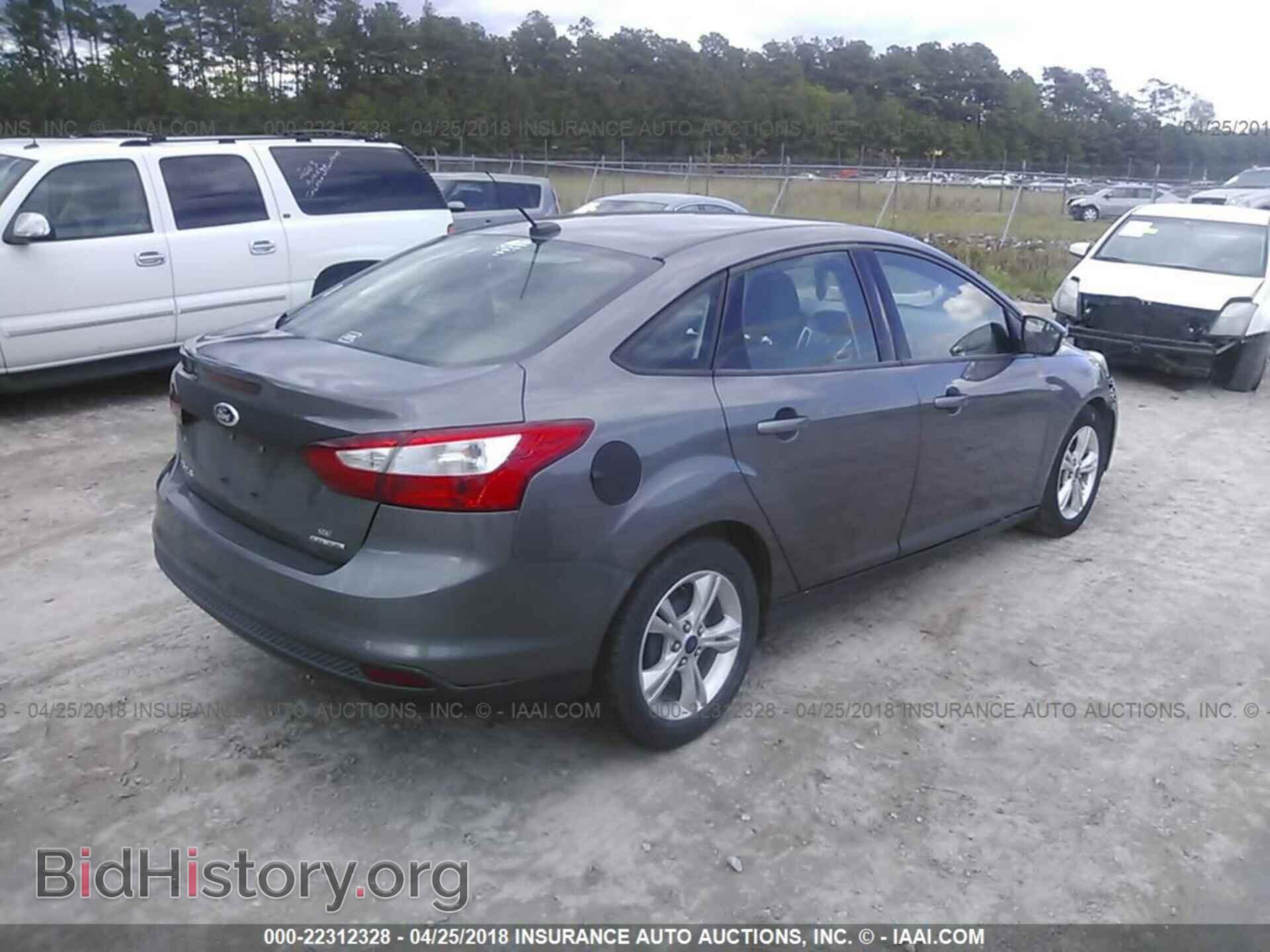 2013 Ford Focus - VIN: 1FADP3F26DL180800 - Photo 4