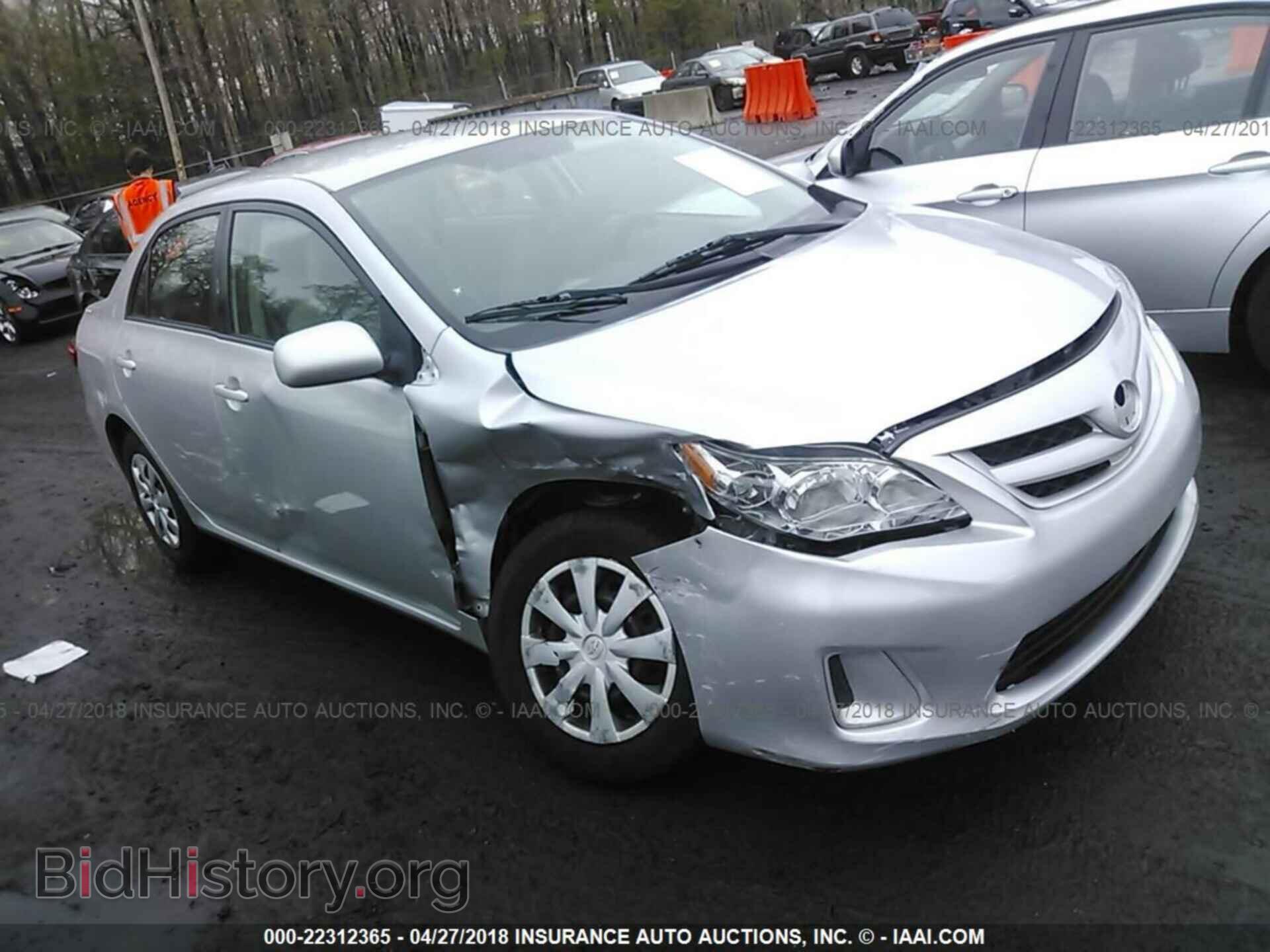 Photo 2T1BU4EE7BC697023 - Toyota Corolla 2011