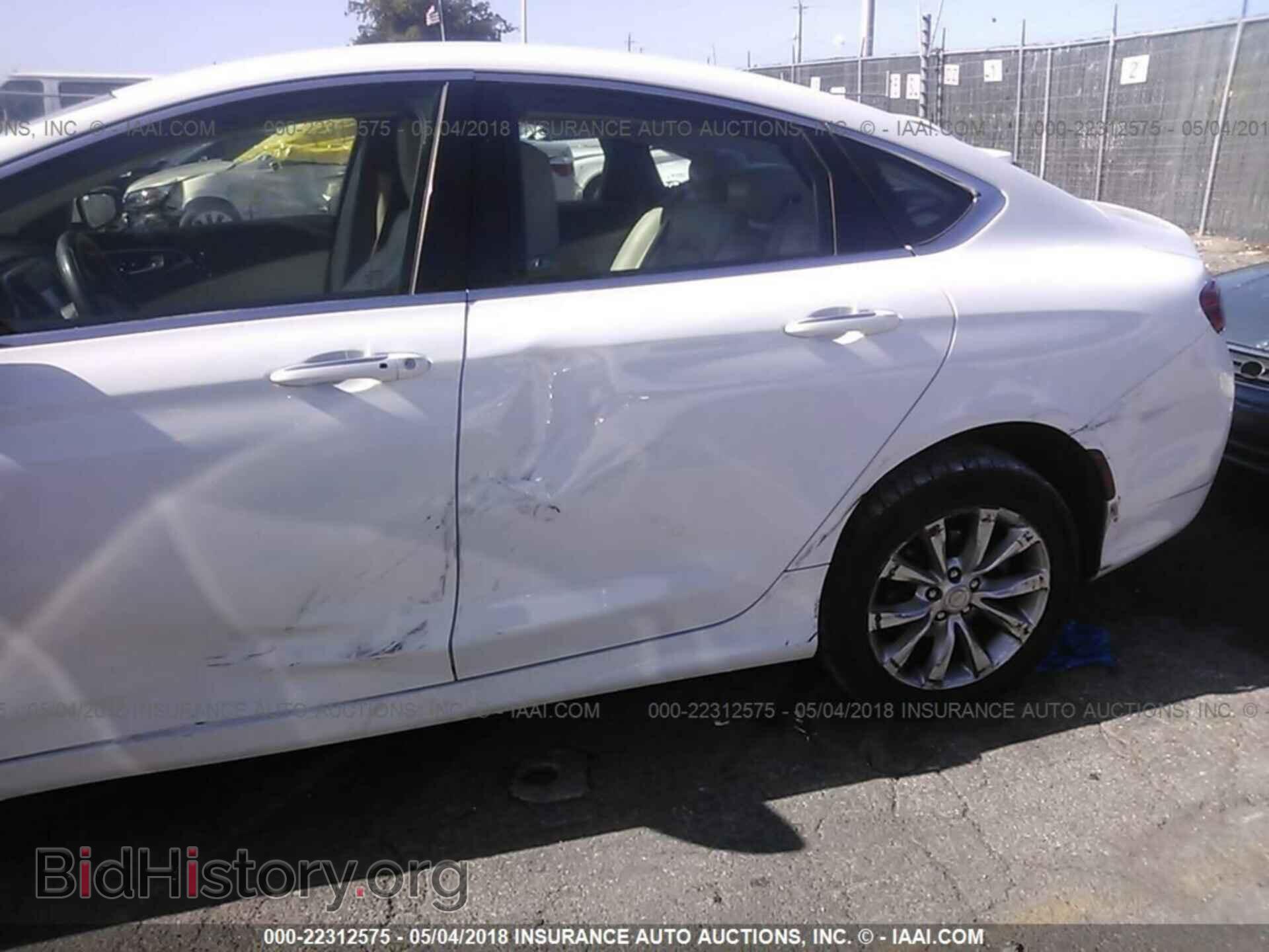 2015 Chrysler 200 - VIN: 1C3CCCCB5FN607076 - Photo 6