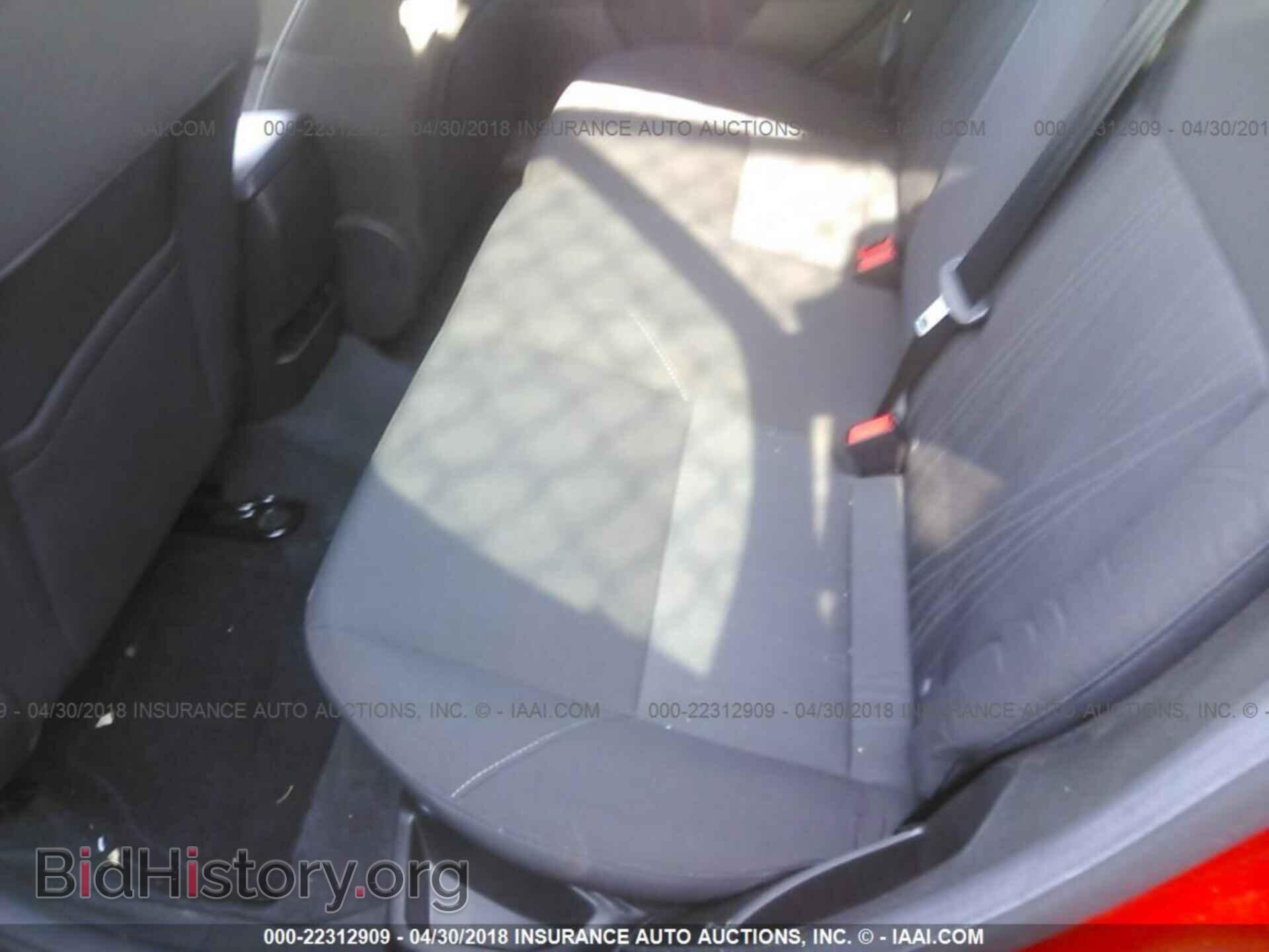 2017 Ford Focus - VIN: 1FADP3K28HL249014 - Photo 8