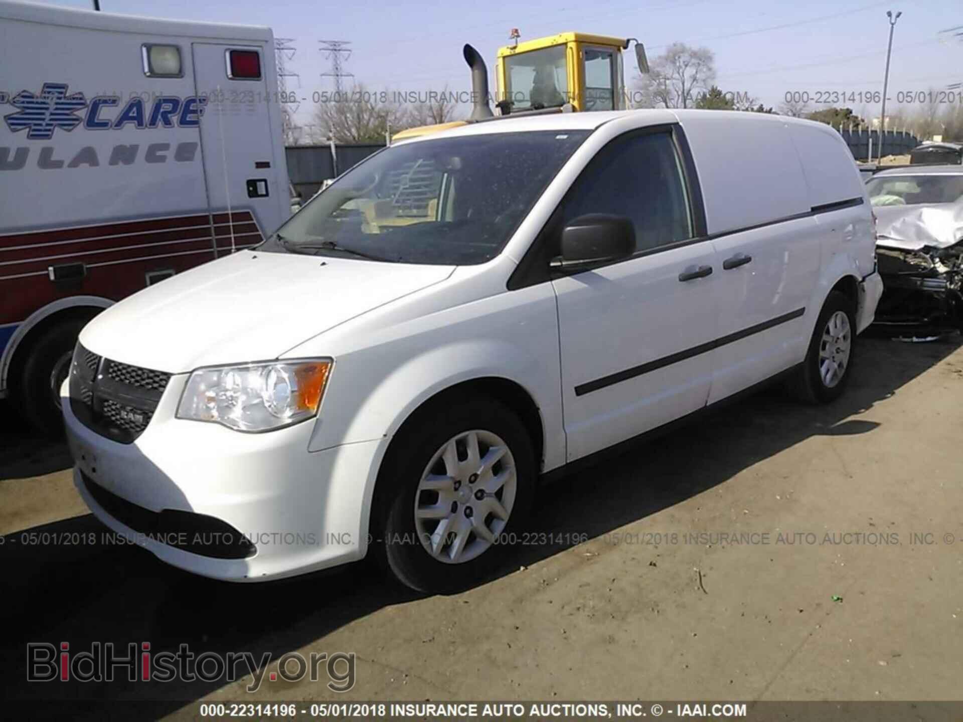 2014 Ram Tradesman - VIN: 2C4JRGAG4ER421067 - Фото 2