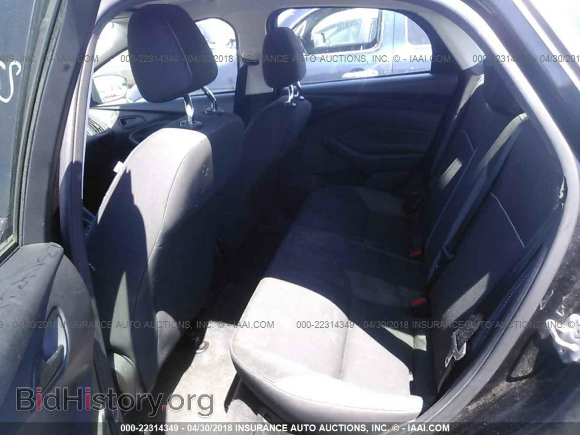 2012 Ford Focus - VIN: 1FAHP3E28CL354321 - Photo 8