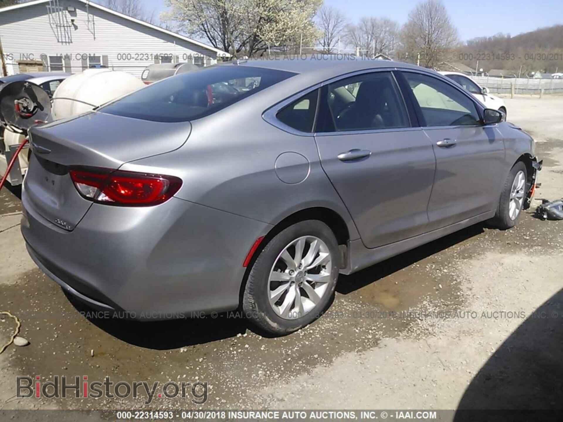 2015 Chrysler 200 - VIN: 1C3CCCCB9FN739774 - Photo 4